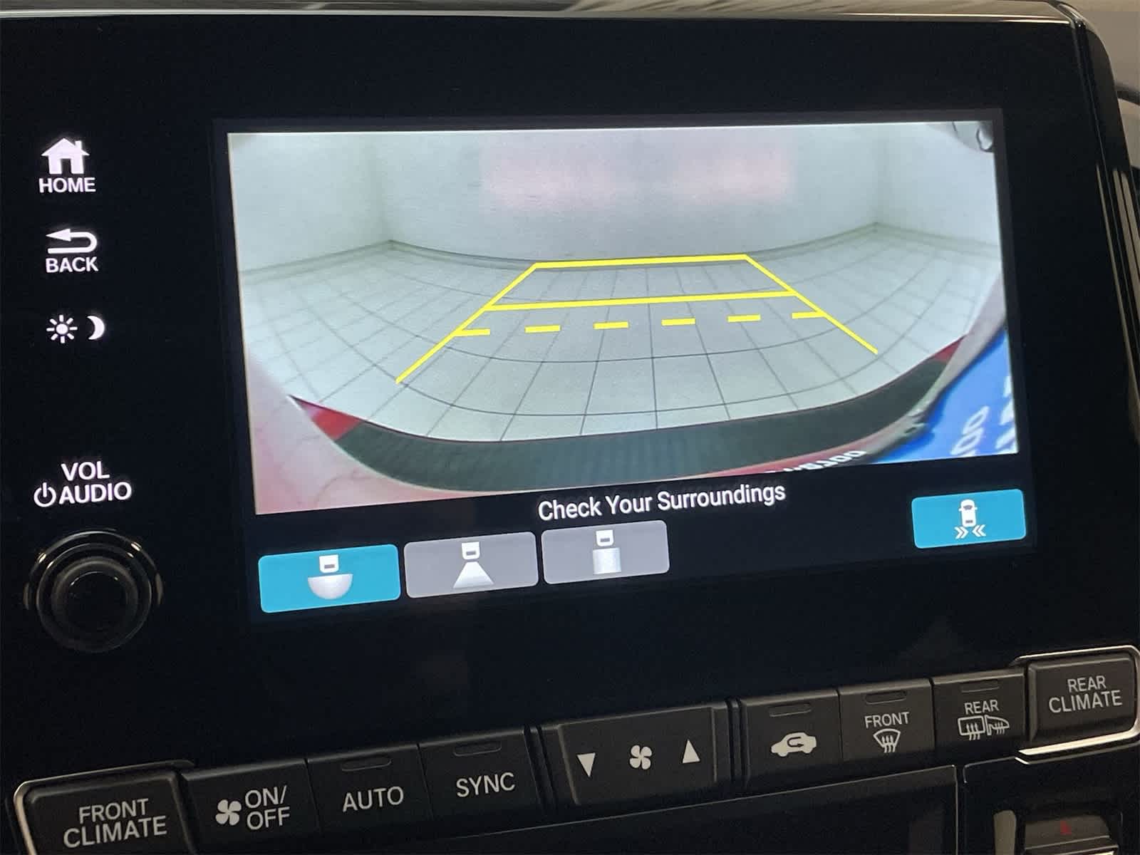 Thumbnail: 2023 Honda Odyssey - 4