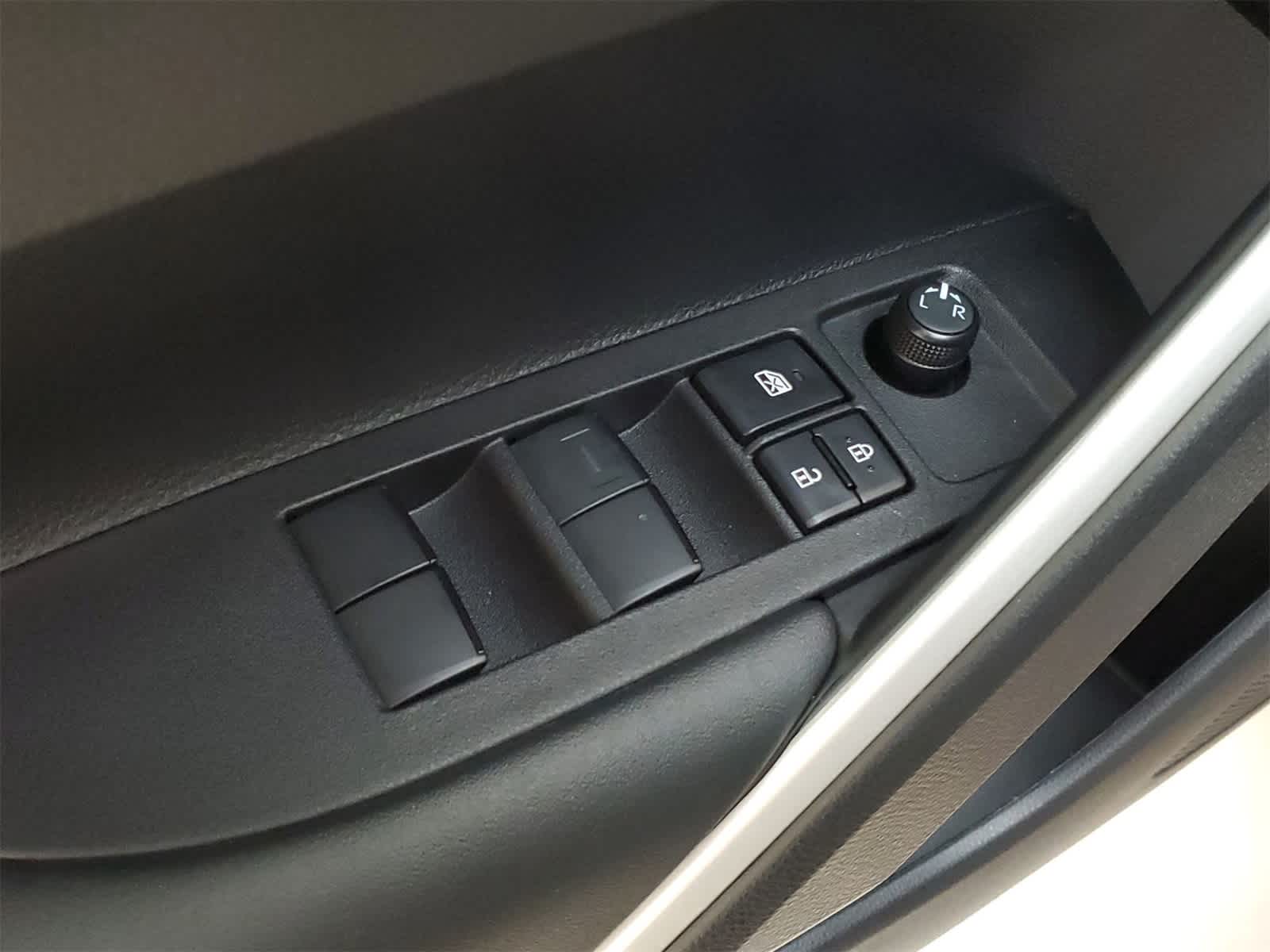 Thumbnail: 2024 Toyota Corolla Cross - 16