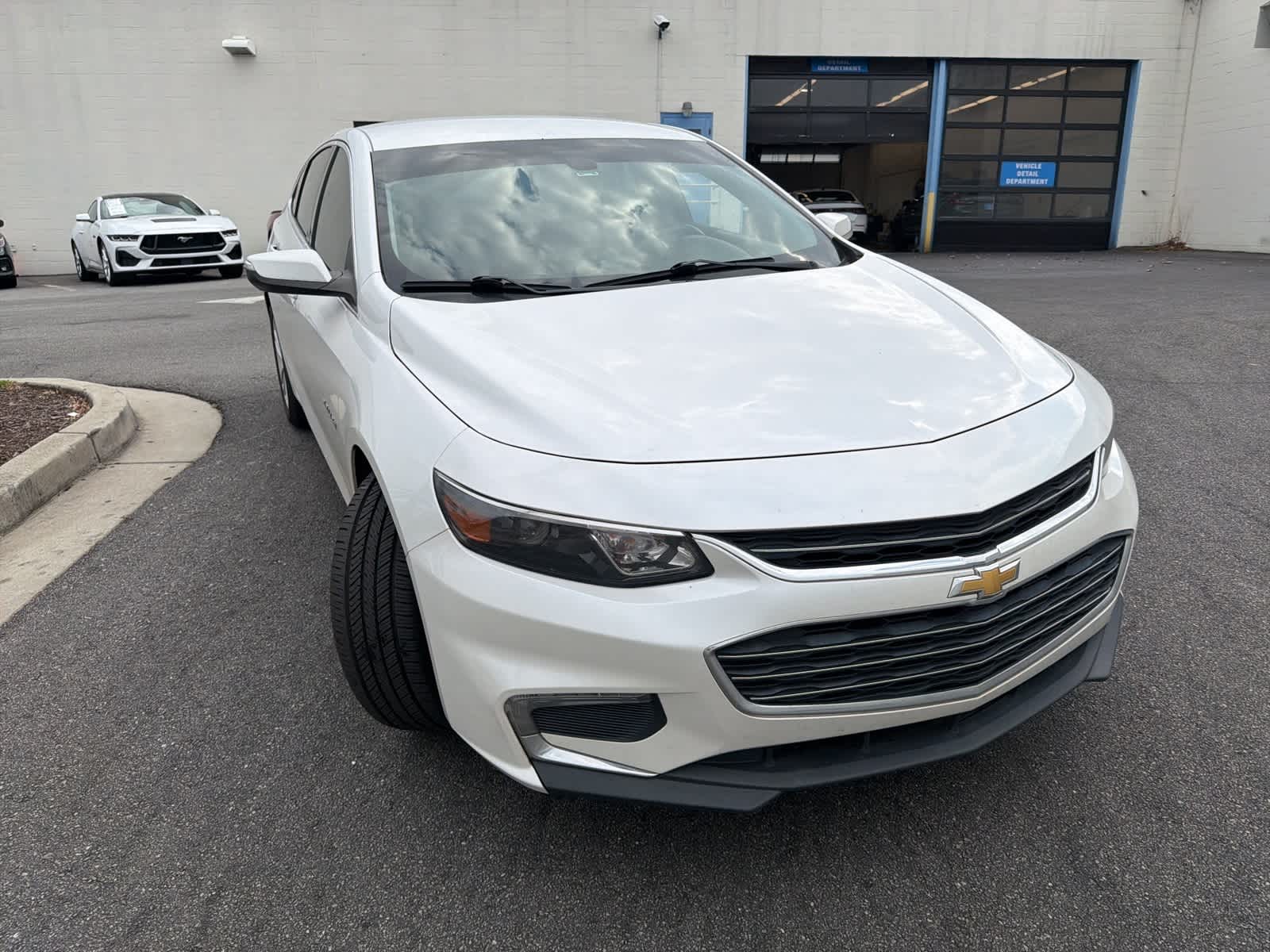 Thumbnail: 2016 Chevrolet Malibu - 13