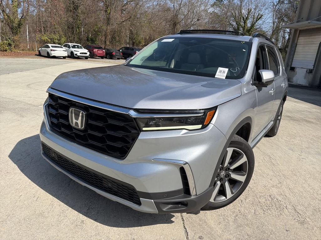 Certified 2025 Honda Pilot Touring SUV