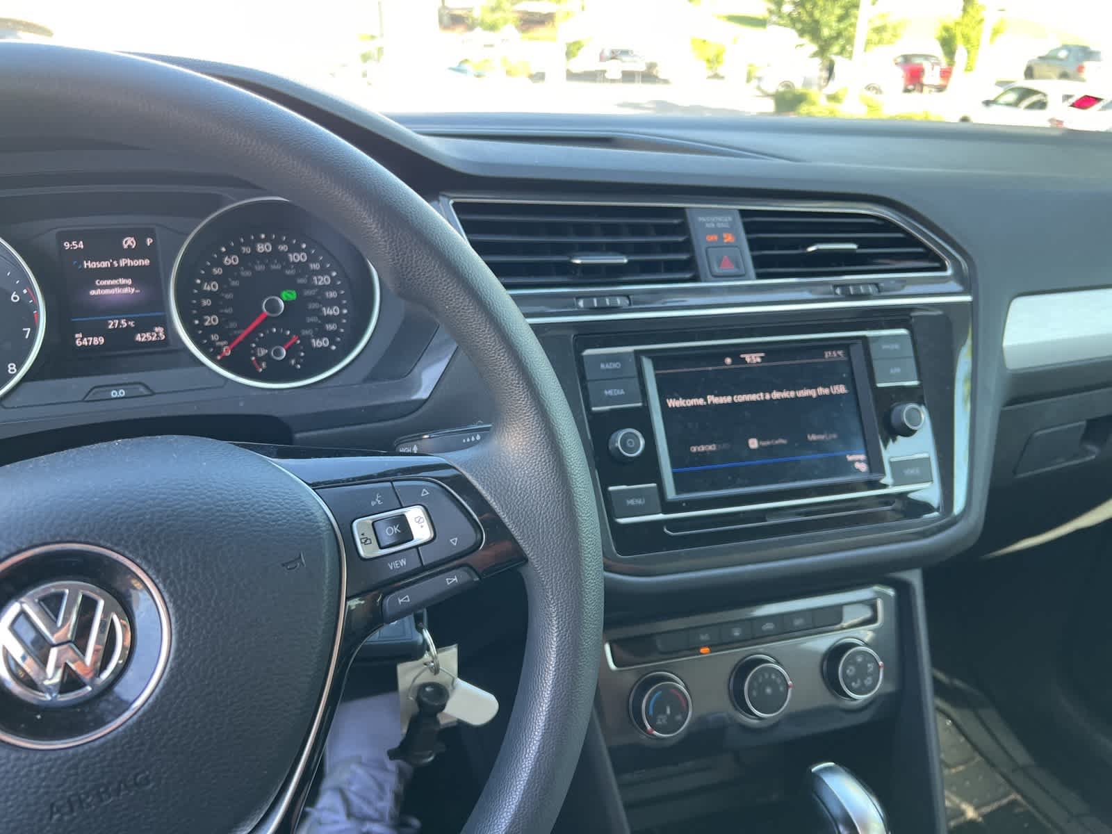 Thumbnail: 2020 Volkswagen Tiguan - 20