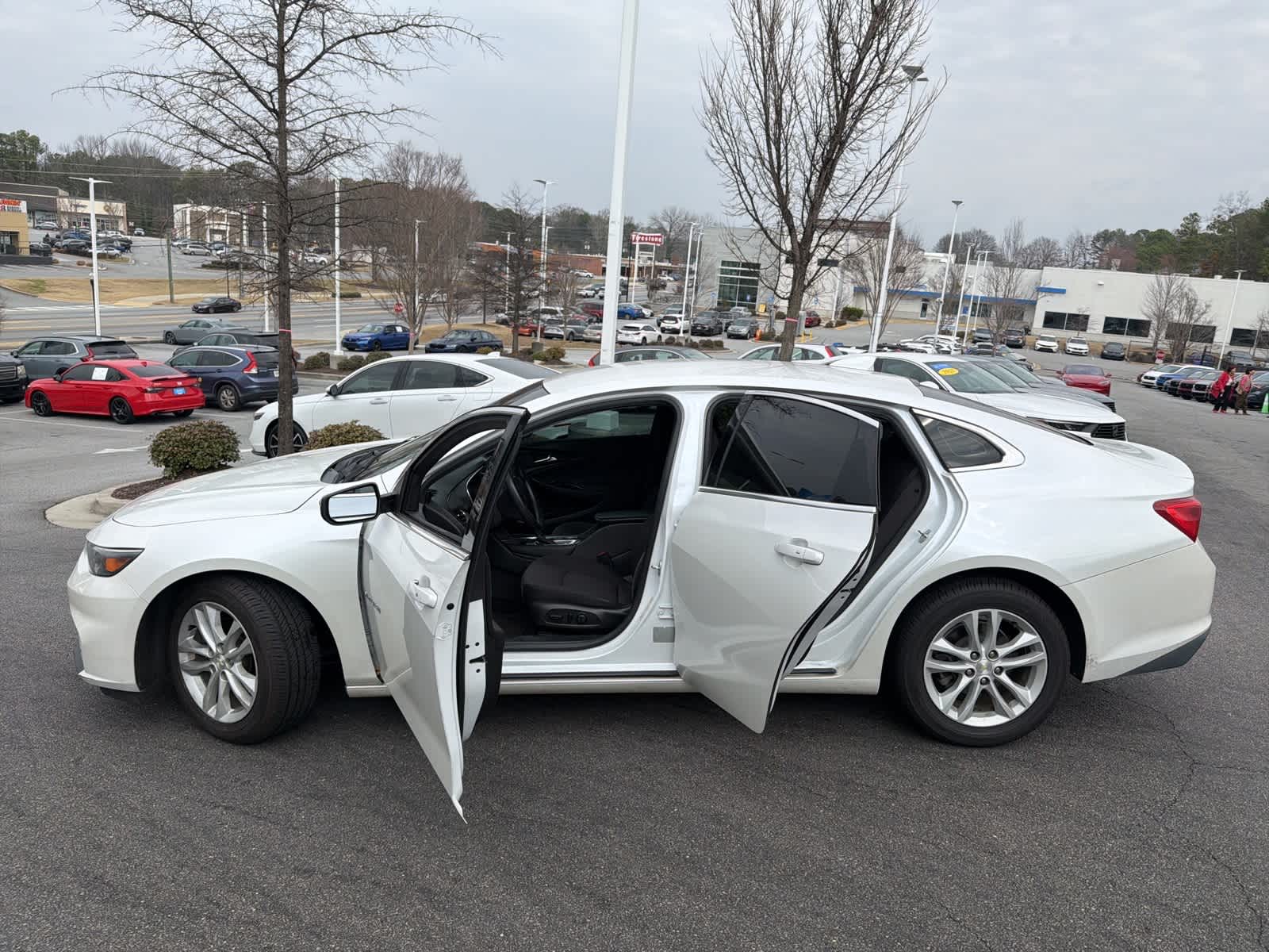 Thumbnail: 2016 Chevrolet Malibu - 17