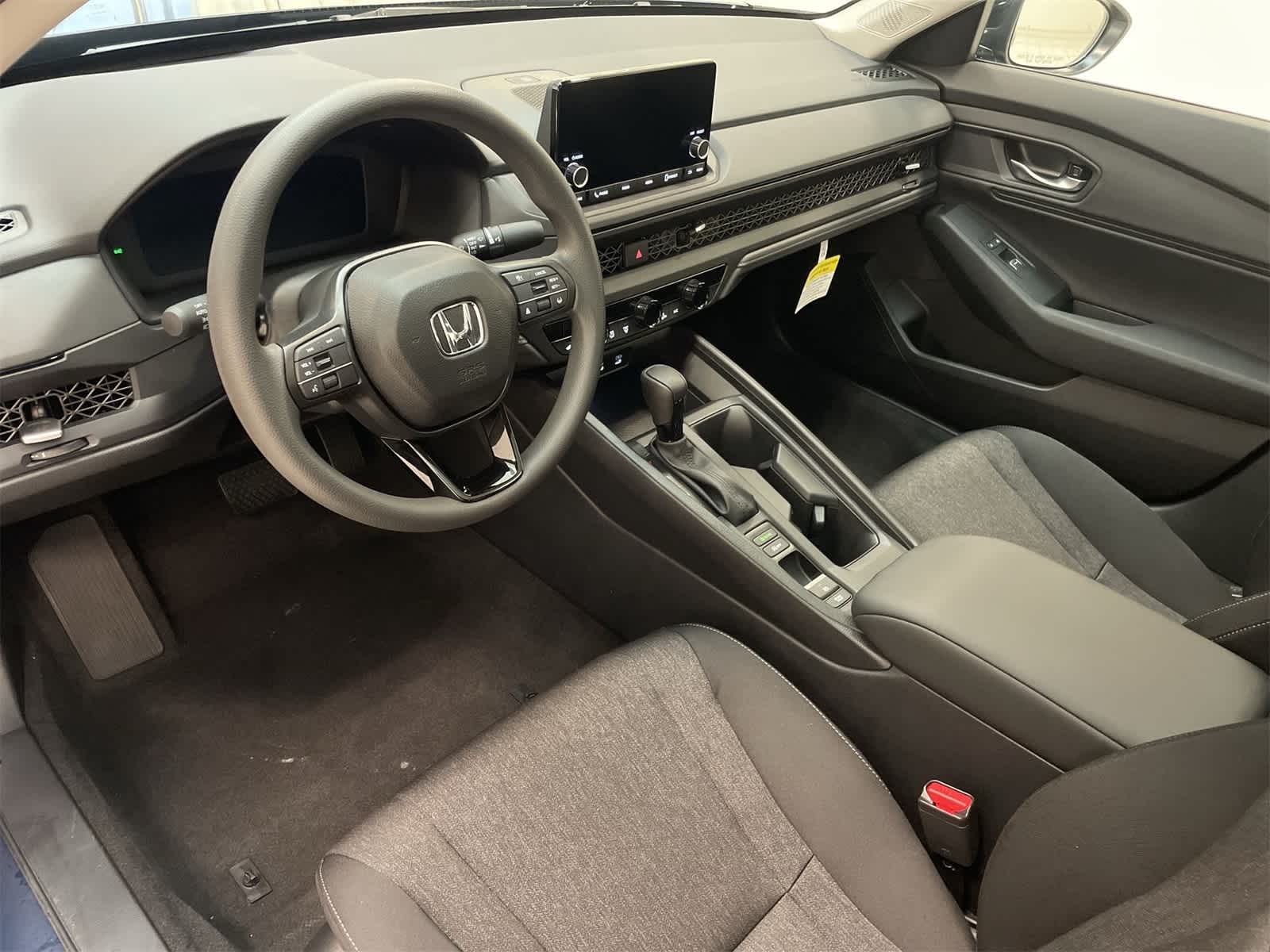 2025 Honda Accord SE photo 2
