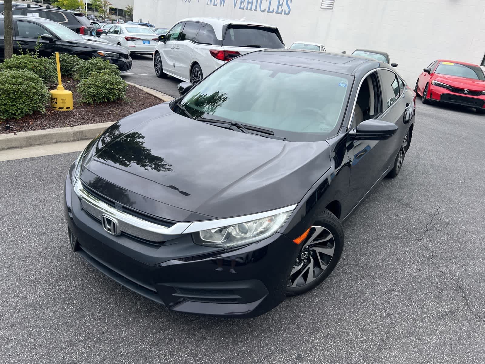 Thumbnail: 2017 Honda Civic - 3