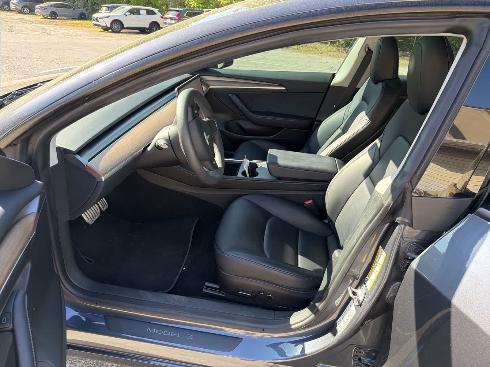 Thumbnail: 2023 Tesla Model 3 - 18