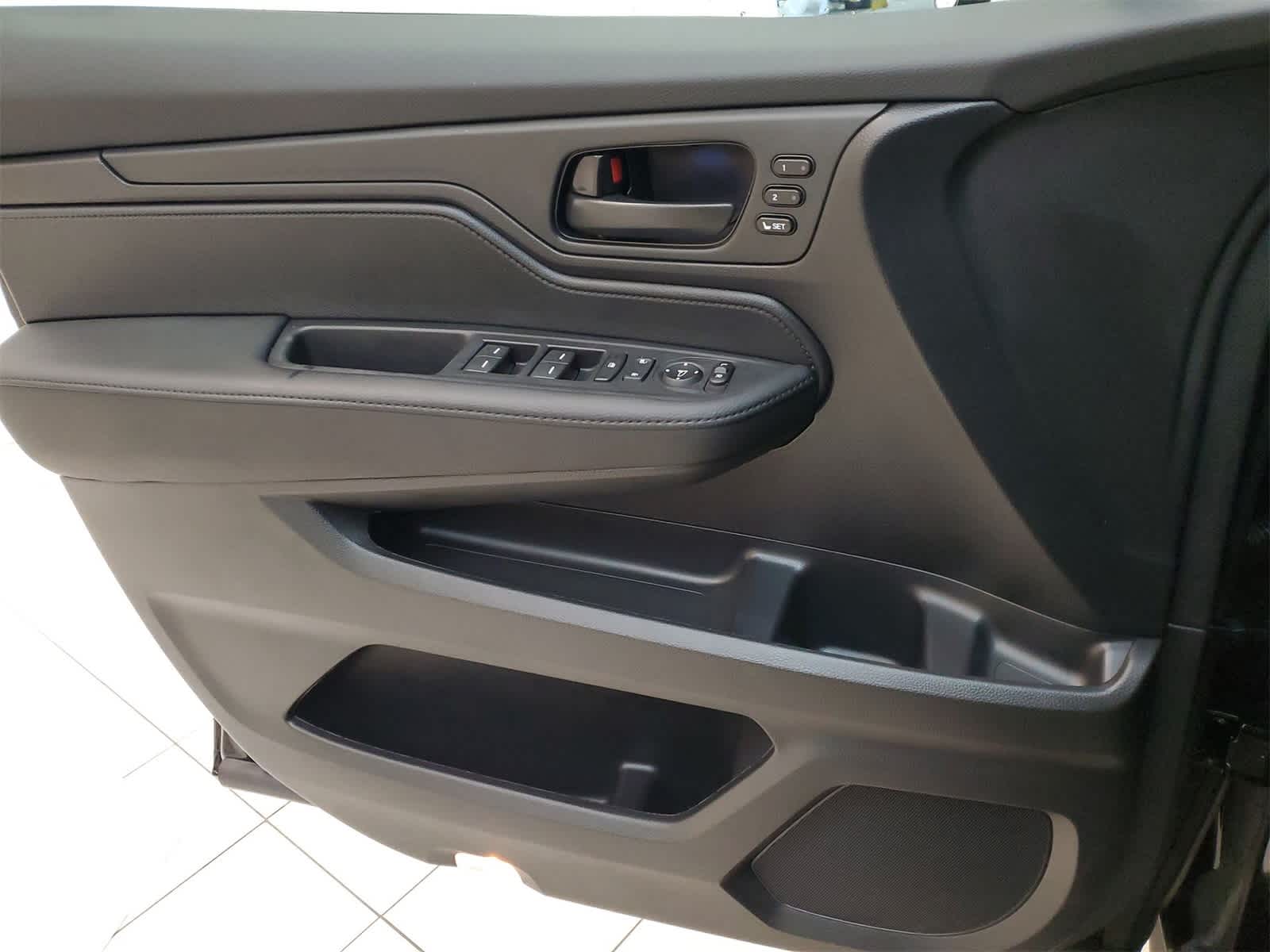 Thumbnail: 2025 Honda Odyssey - 16