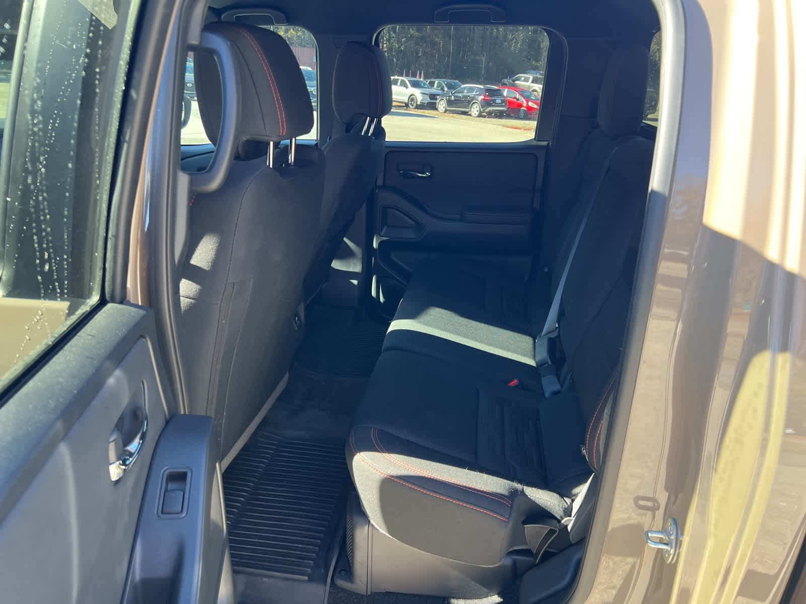 Thumbnail: 2023 Nissan Frontier - 15