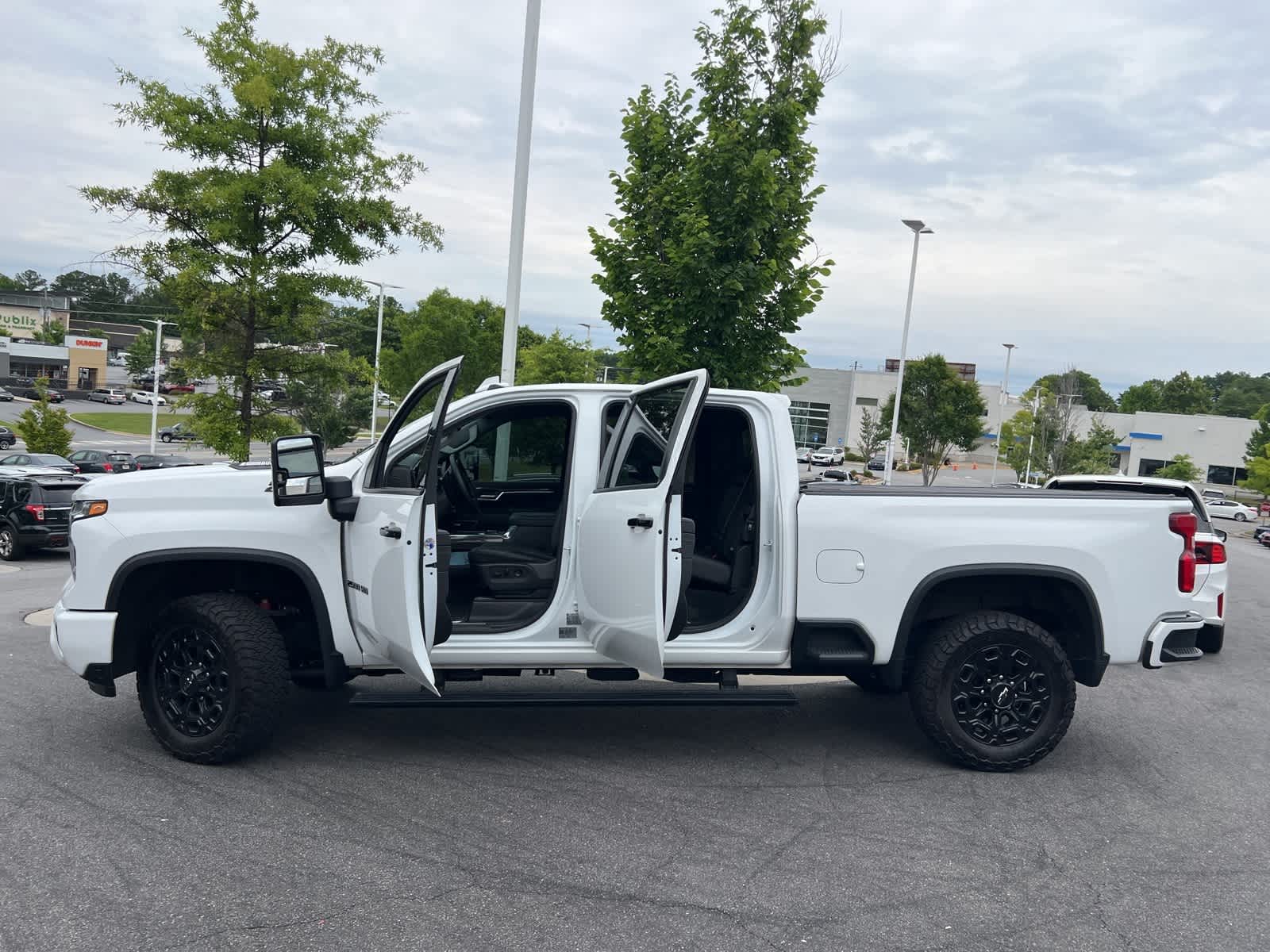 2024 Chevrolet Silverado 2500 LTZ 17