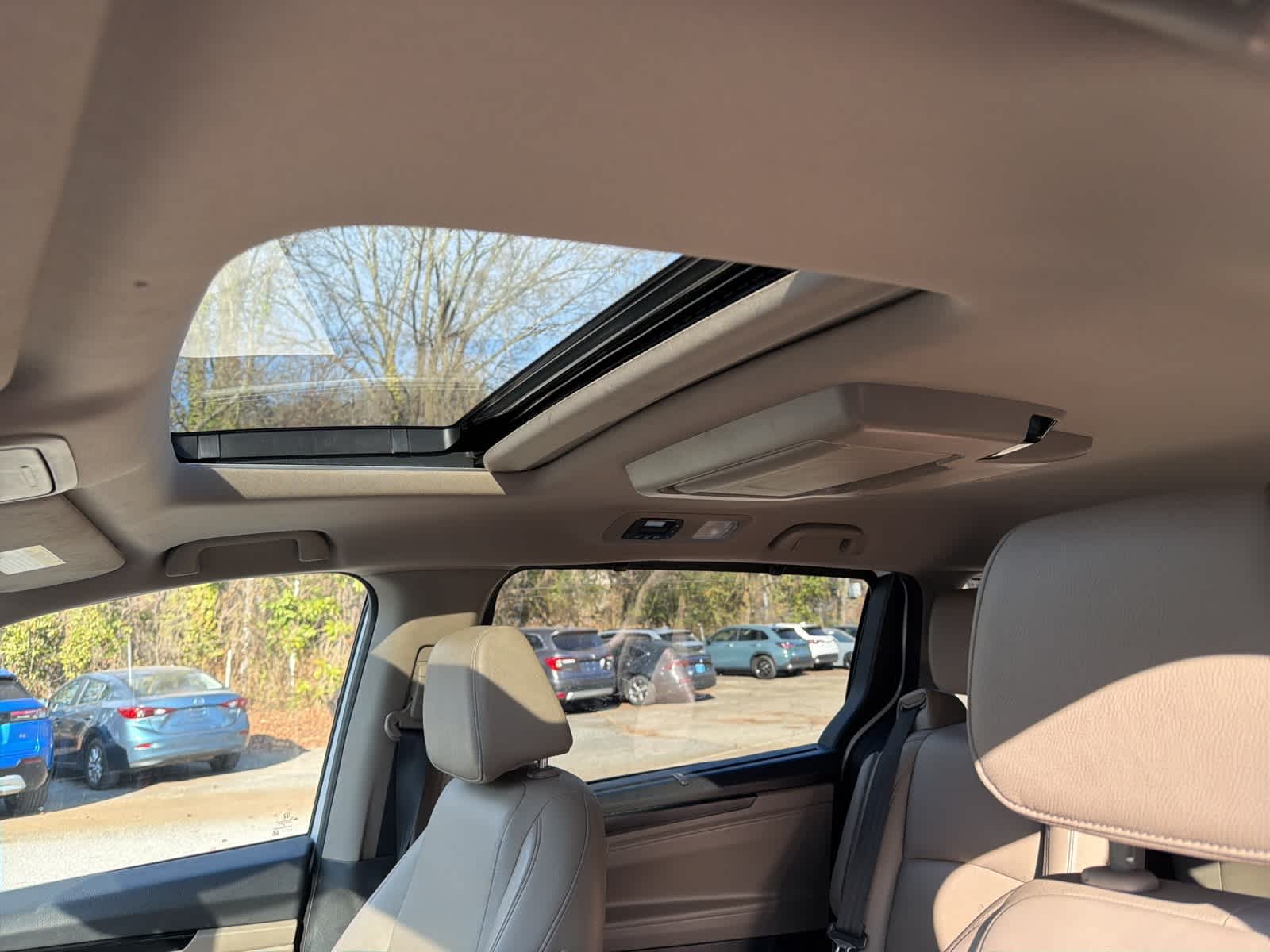 Thumbnail: 2023 Honda Odyssey - 19