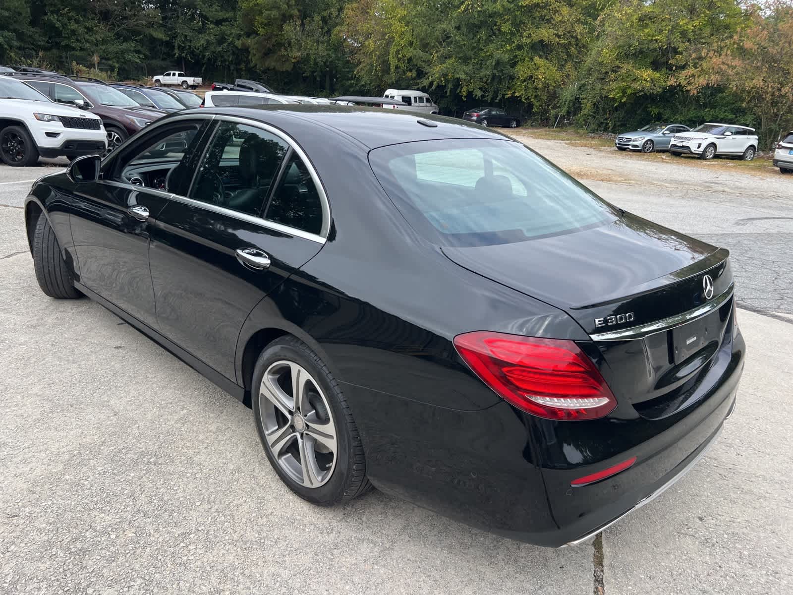 Thumbnail: 2017 Mercedes-Benz E-Class - 8