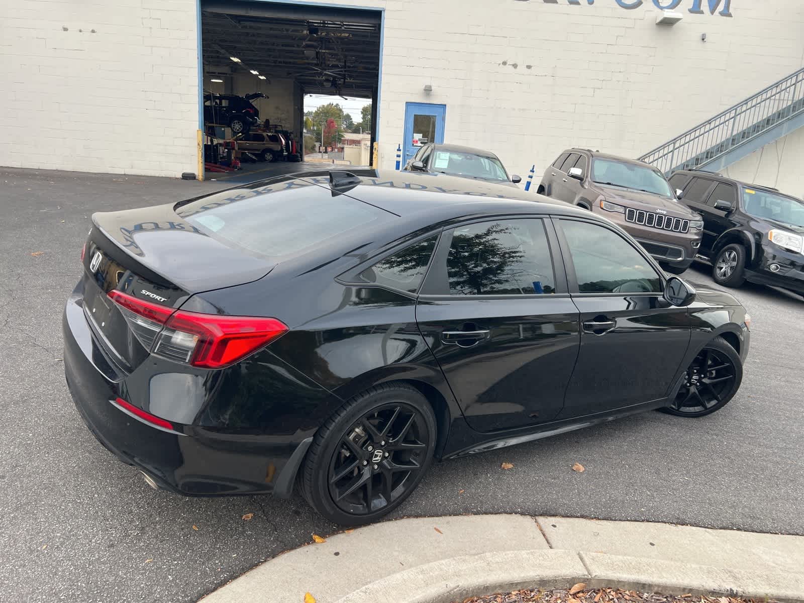 Thumbnail: 2024 Honda Civic - 11