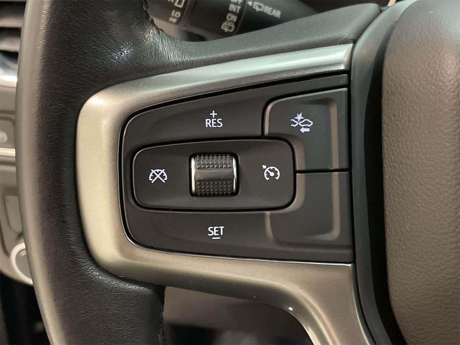 Thumbnail: 2021 Chevrolet Tahoe - 11