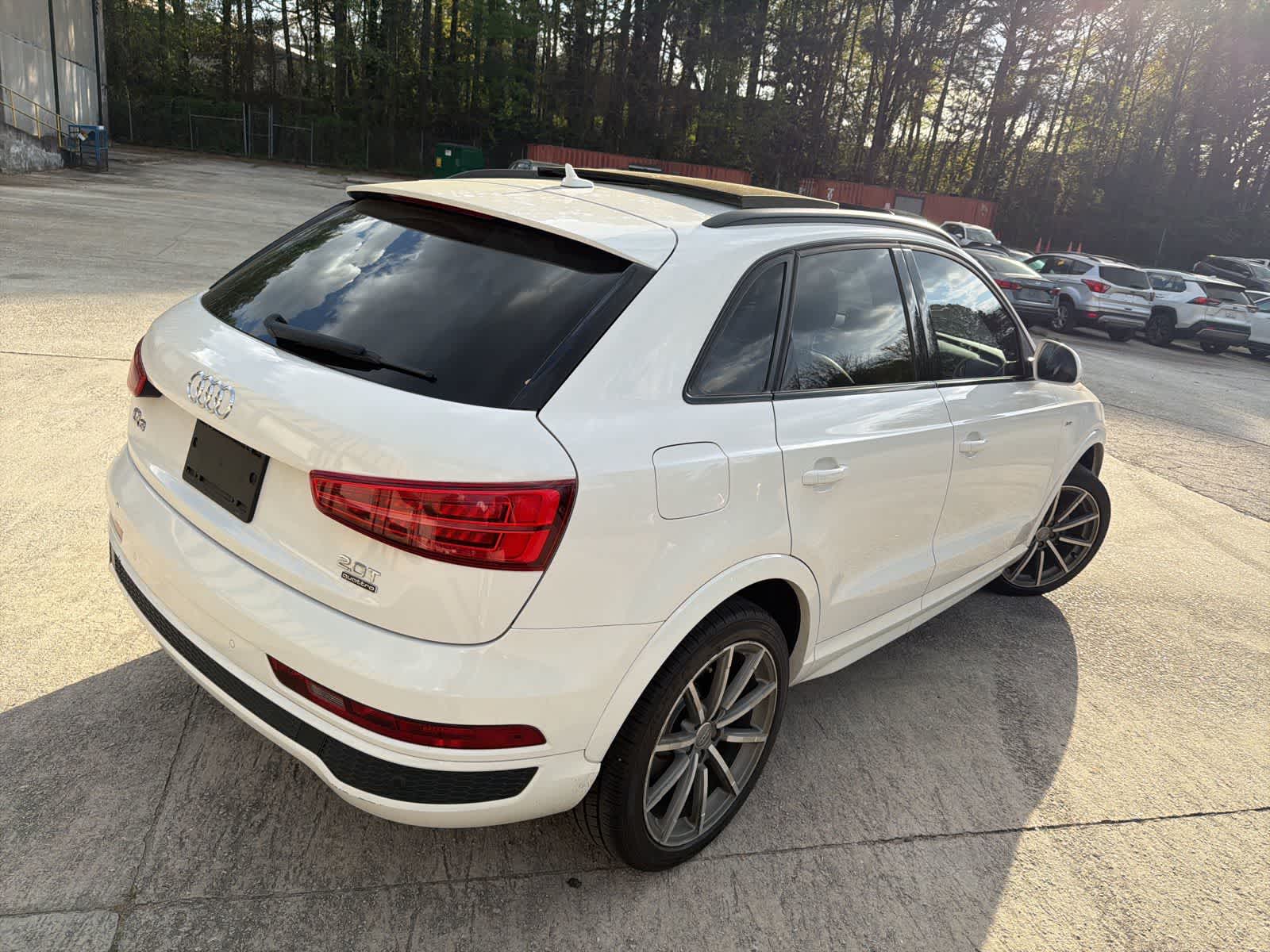 Thumbnail: 2018 Audi Q3 - 10