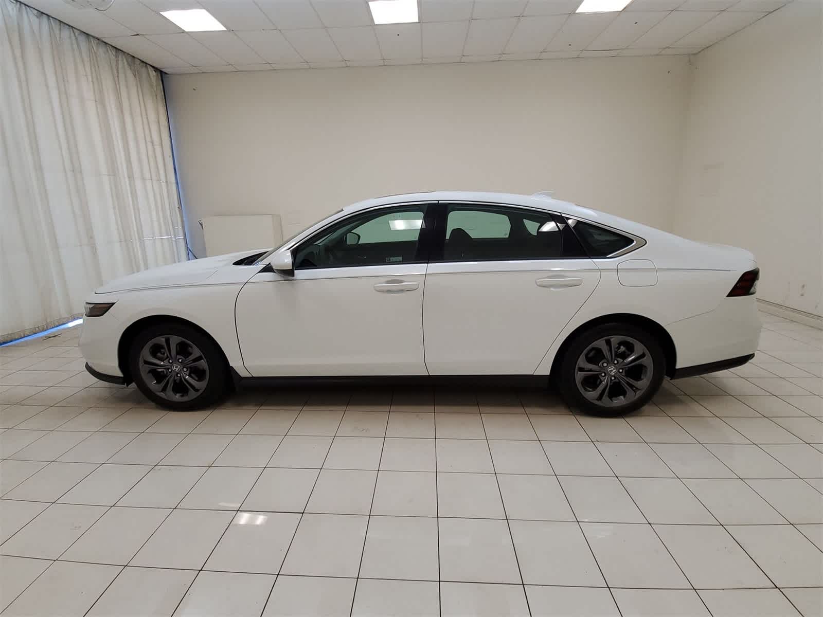 Thumbnail: 2023 Honda Accord - 26