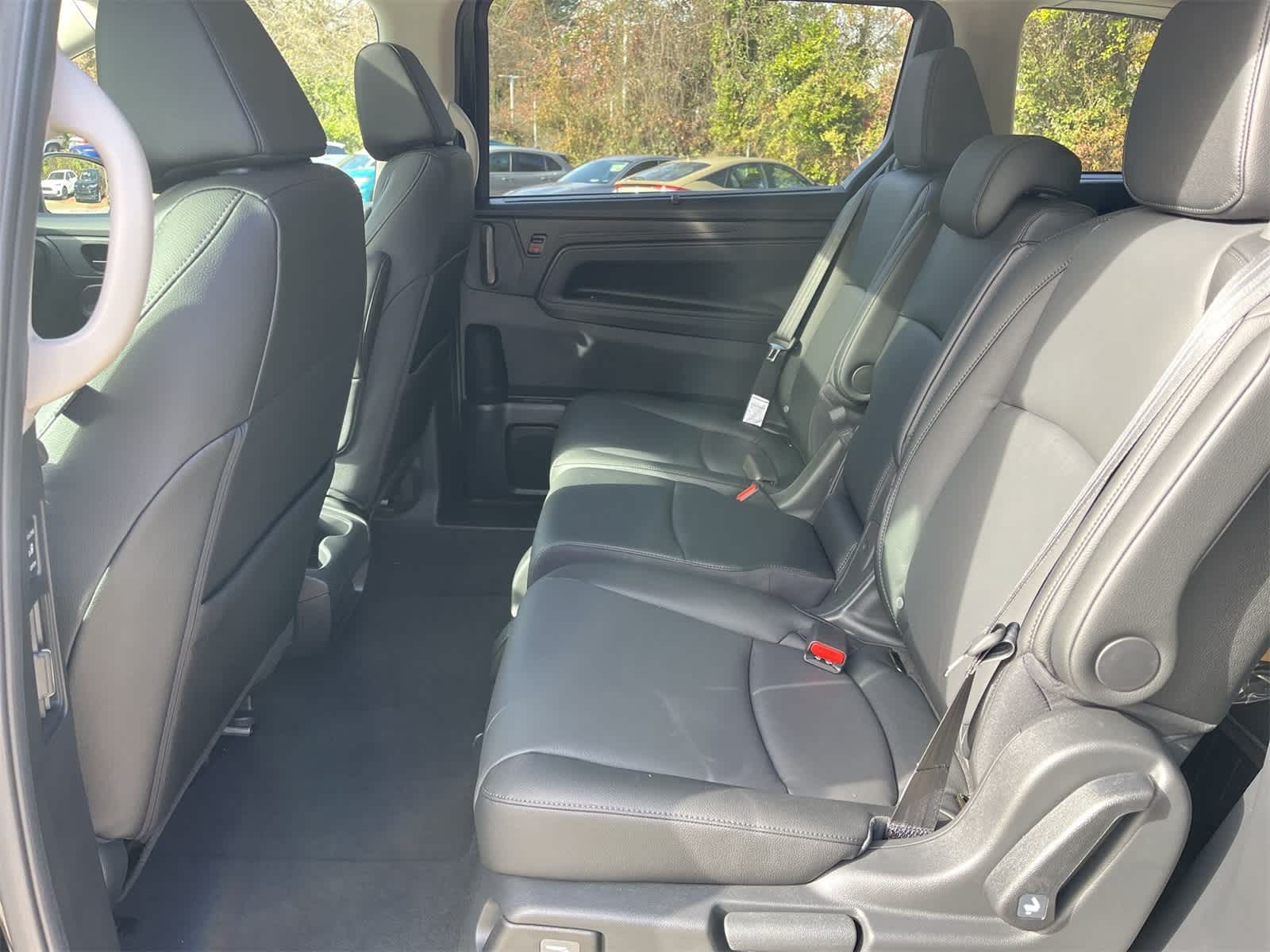 Thumbnail: 2026 Honda Odyssey - 10