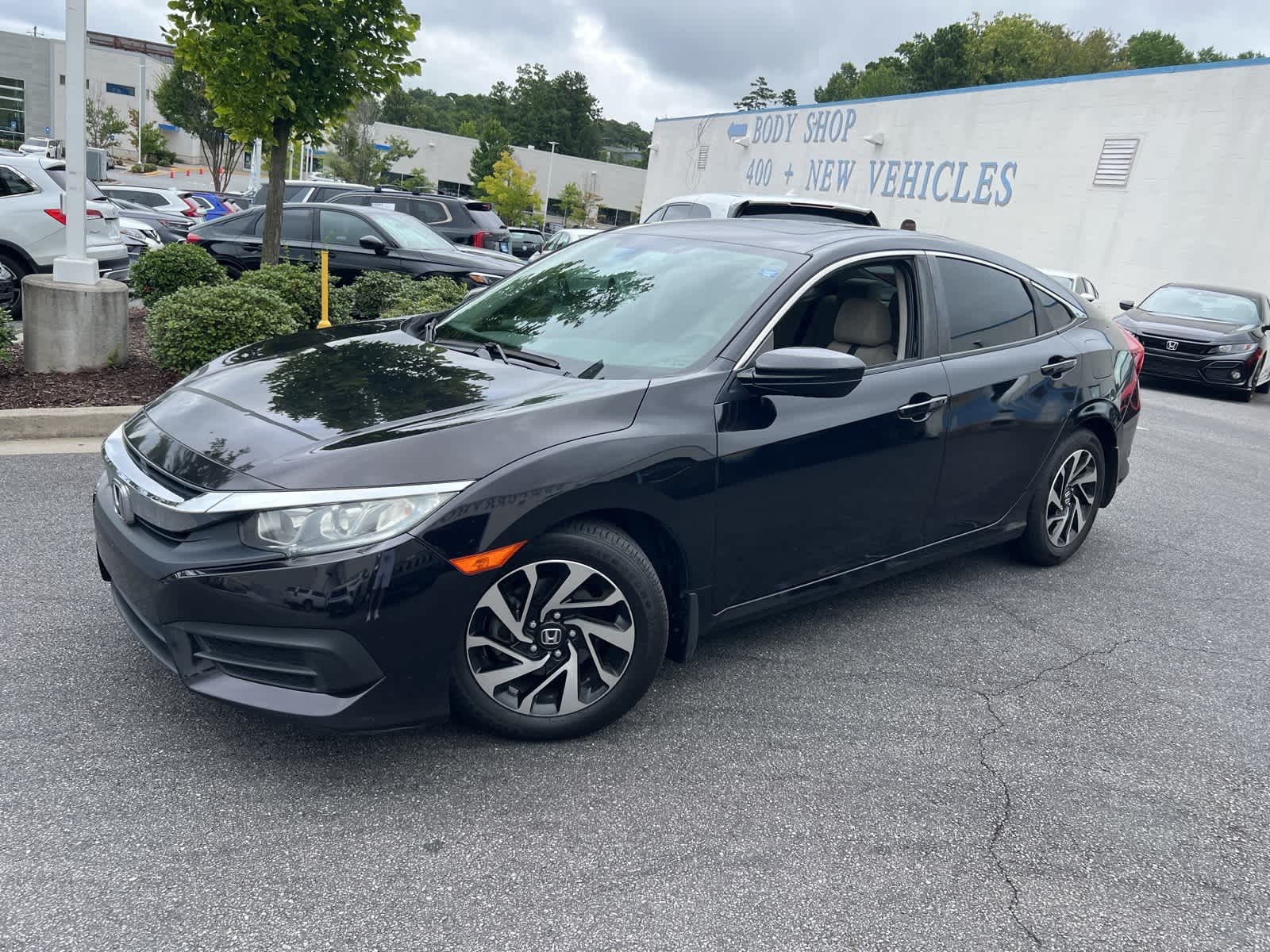 Thumbnail: 2017 Honda Civic - 5
