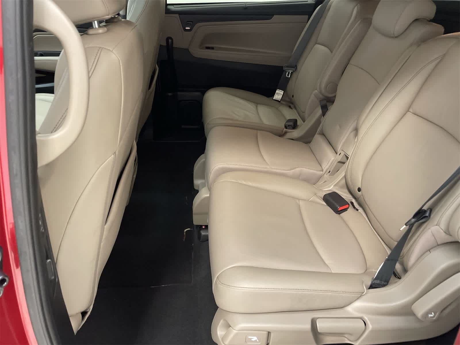 Thumbnail: 2023 Honda Odyssey - 21