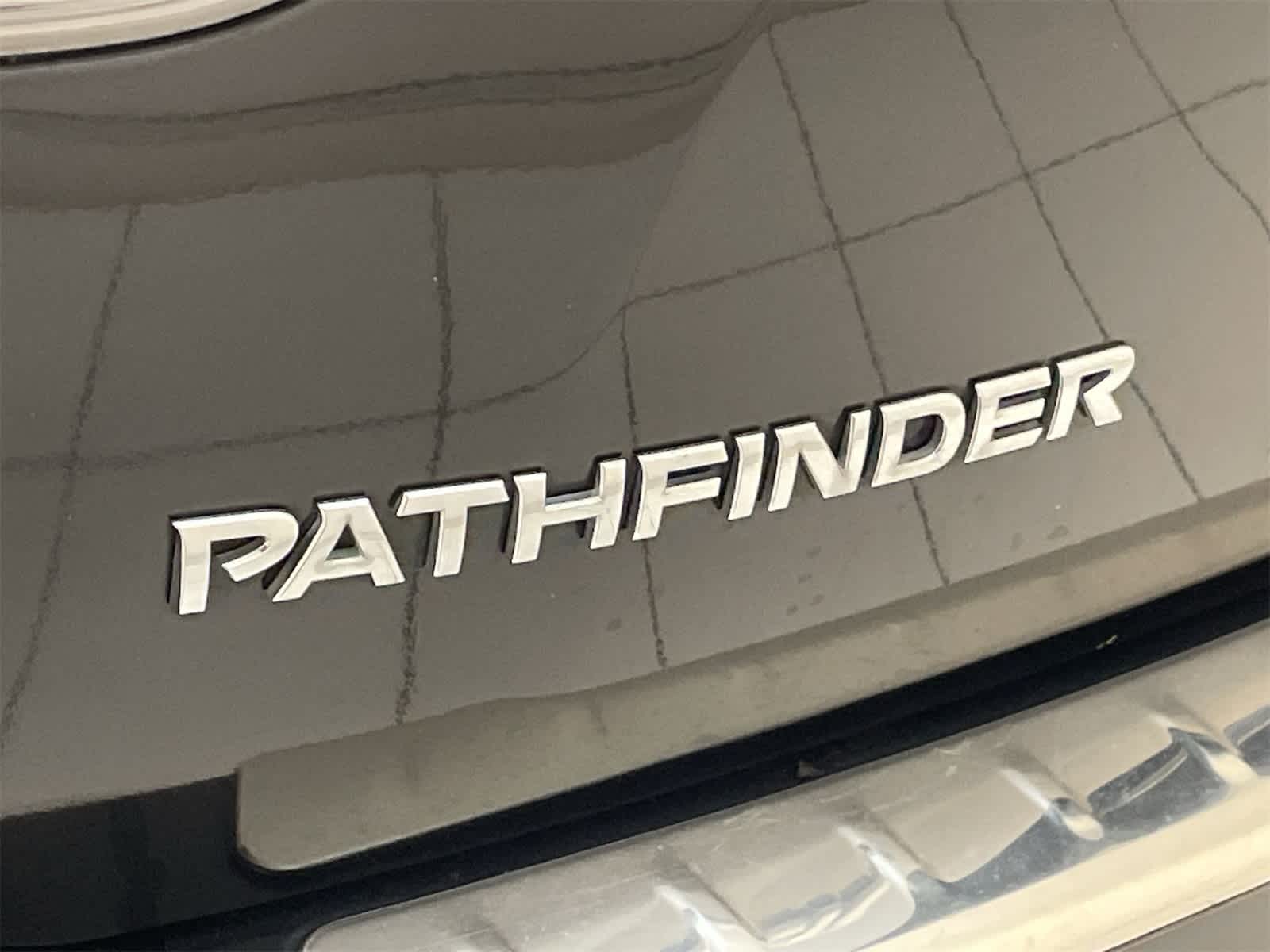 Thumbnail: 2014 Nissan Pathfinder - 21