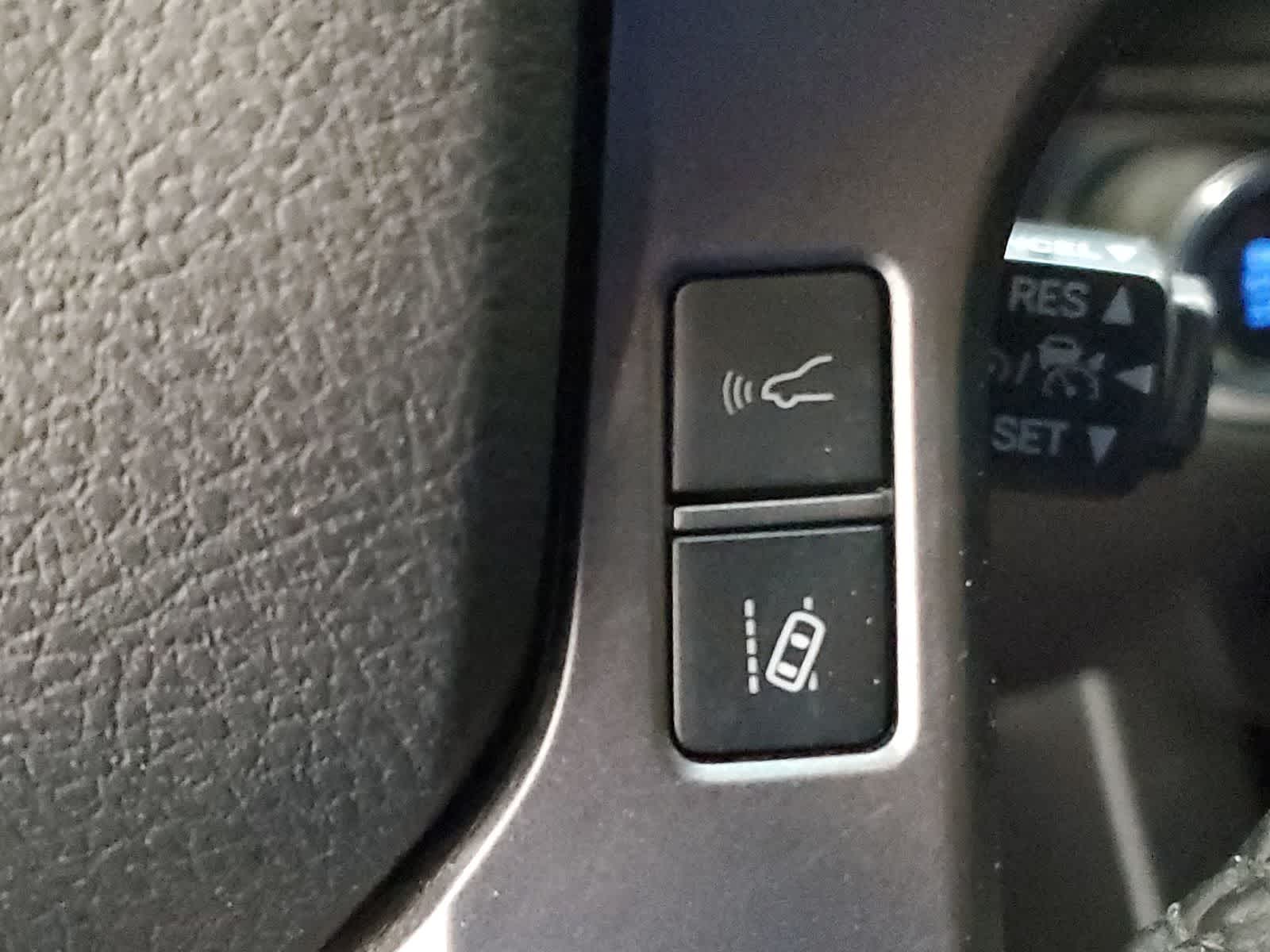 Thumbnail: 2023 Toyota Tacoma - 28