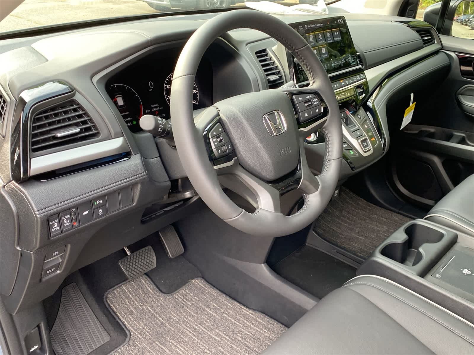 Thumbnail: 2026 Honda Odyssey - 13