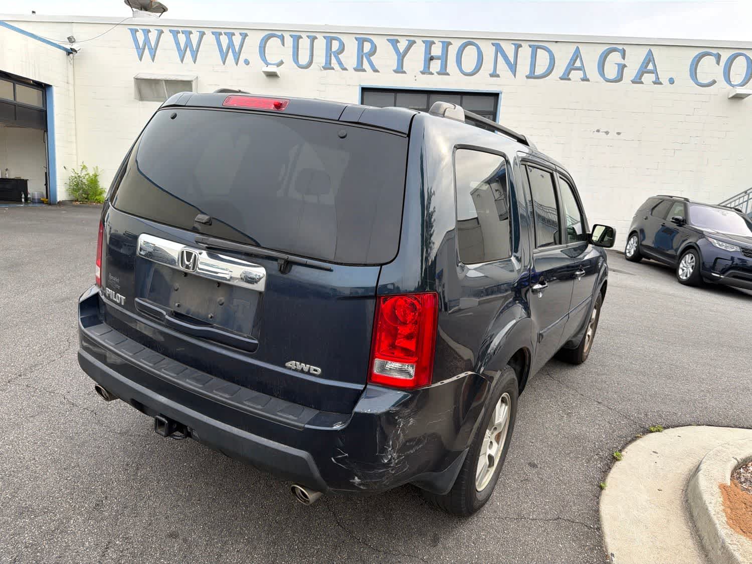 Thumbnail: 2011 Honda Pilot - 11