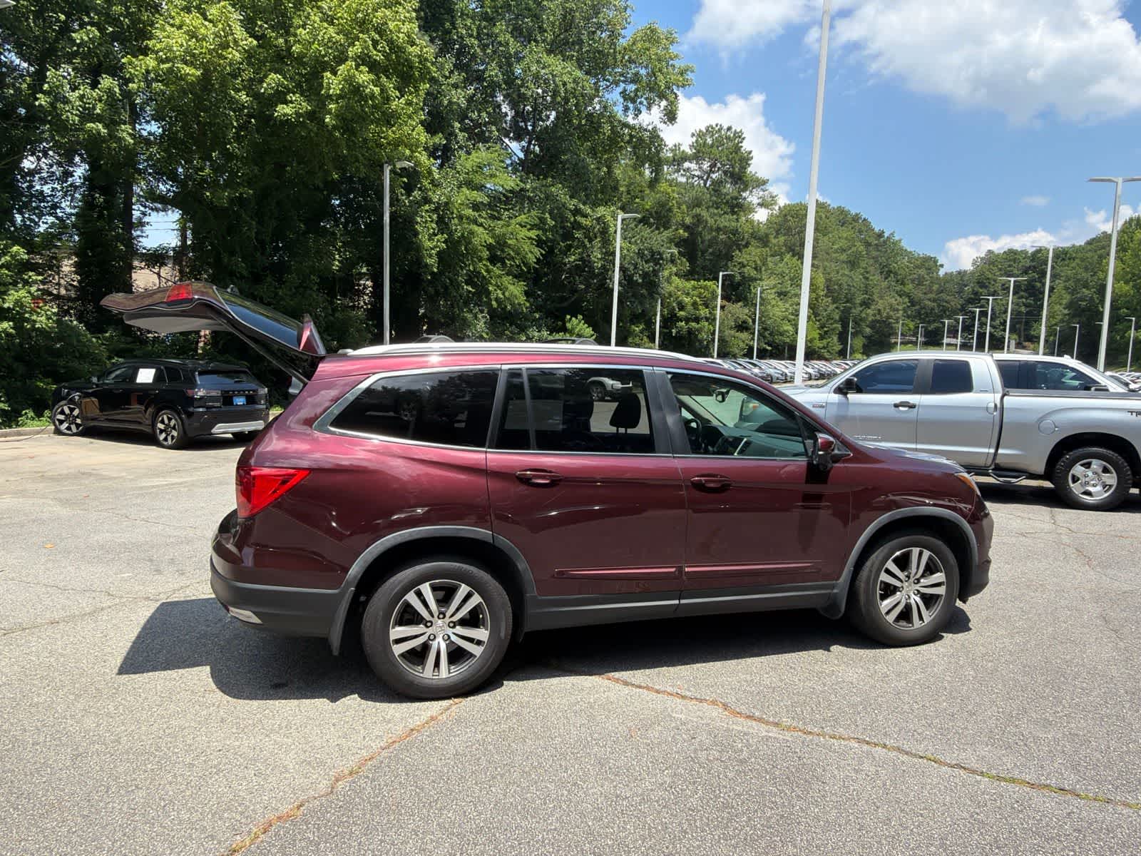 Thumbnail: 2016 Honda Pilot - 13