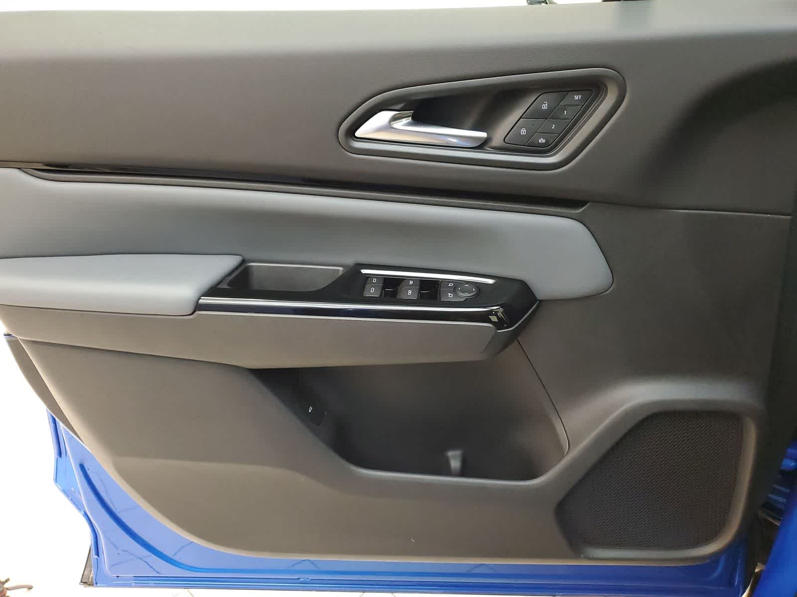 Thumbnail: 2025 Honda Prologue - 17