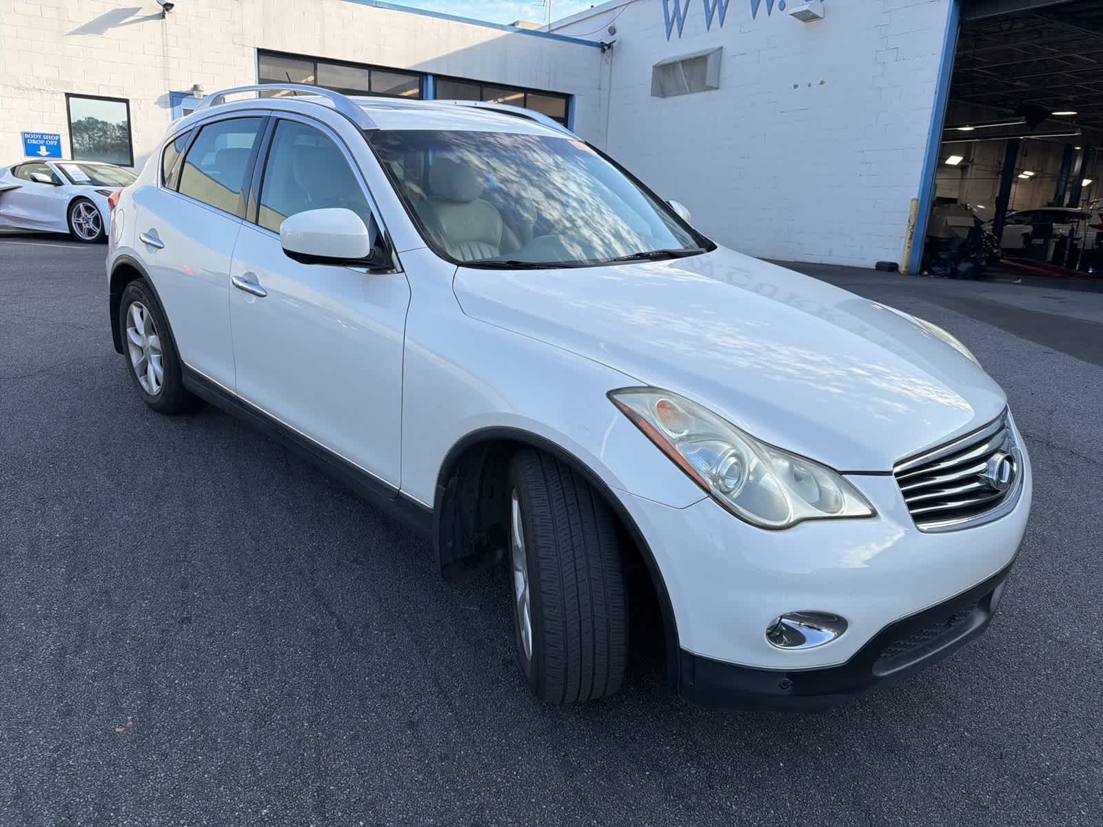 Thumbnail: 2009 INFINITI EX35 - 12