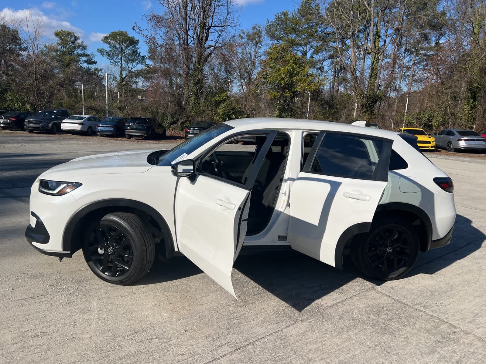 Thumbnail: 2025 Honda HR-V - 17