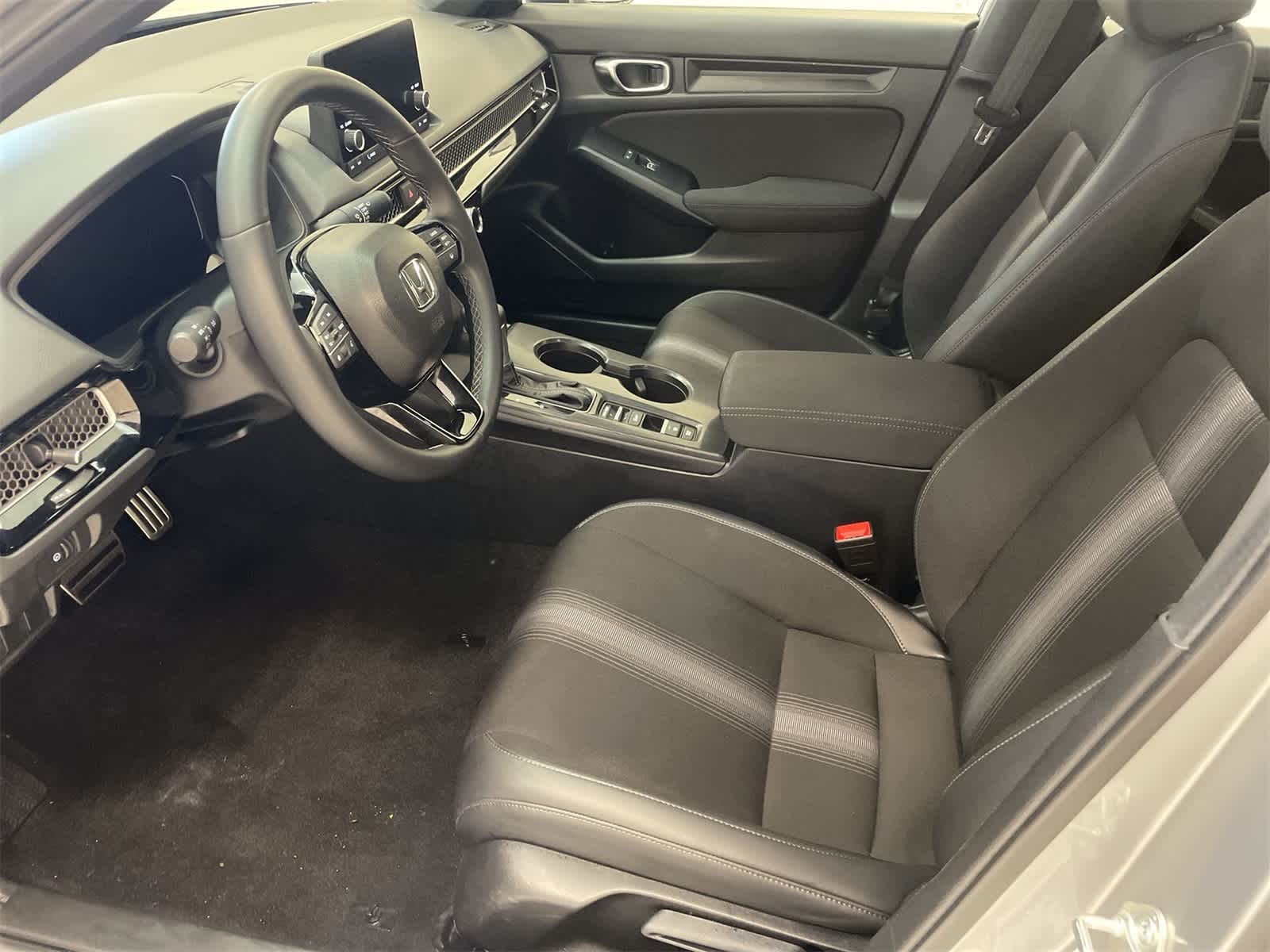 Thumbnail: 2025 Honda Civic - 16