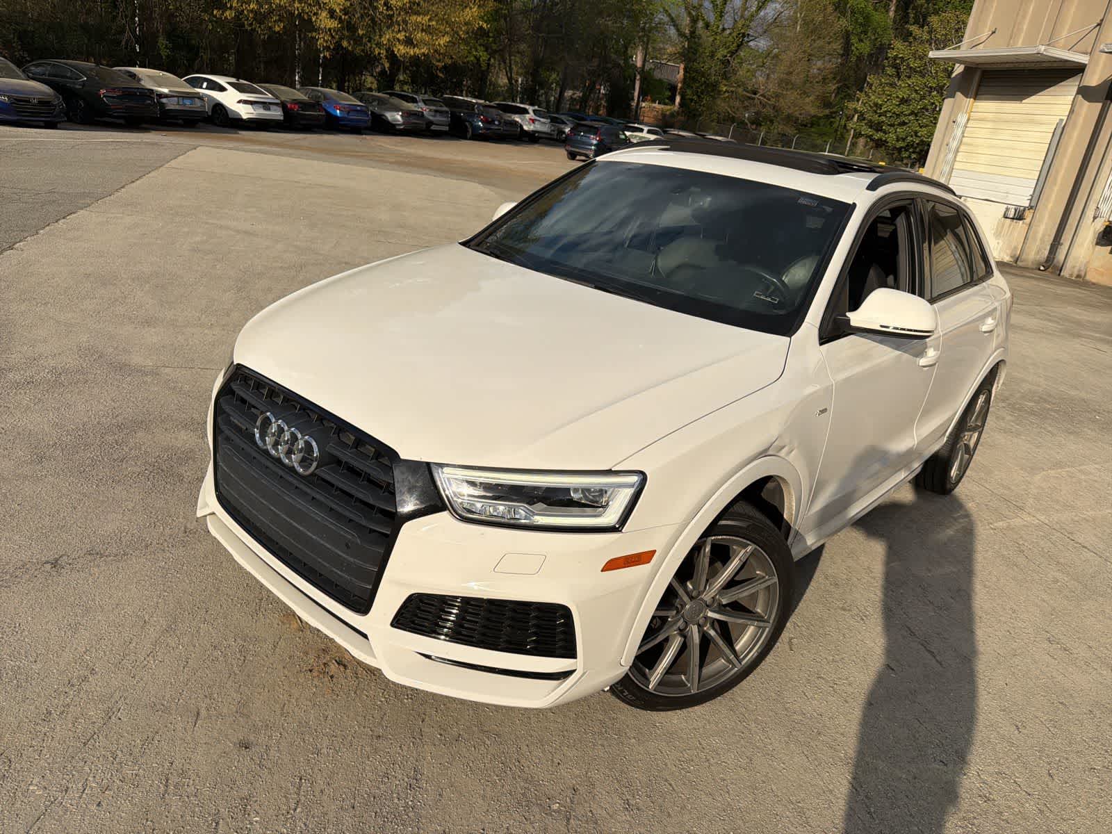 Thumbnail: 2018 Audi Q3 - 3