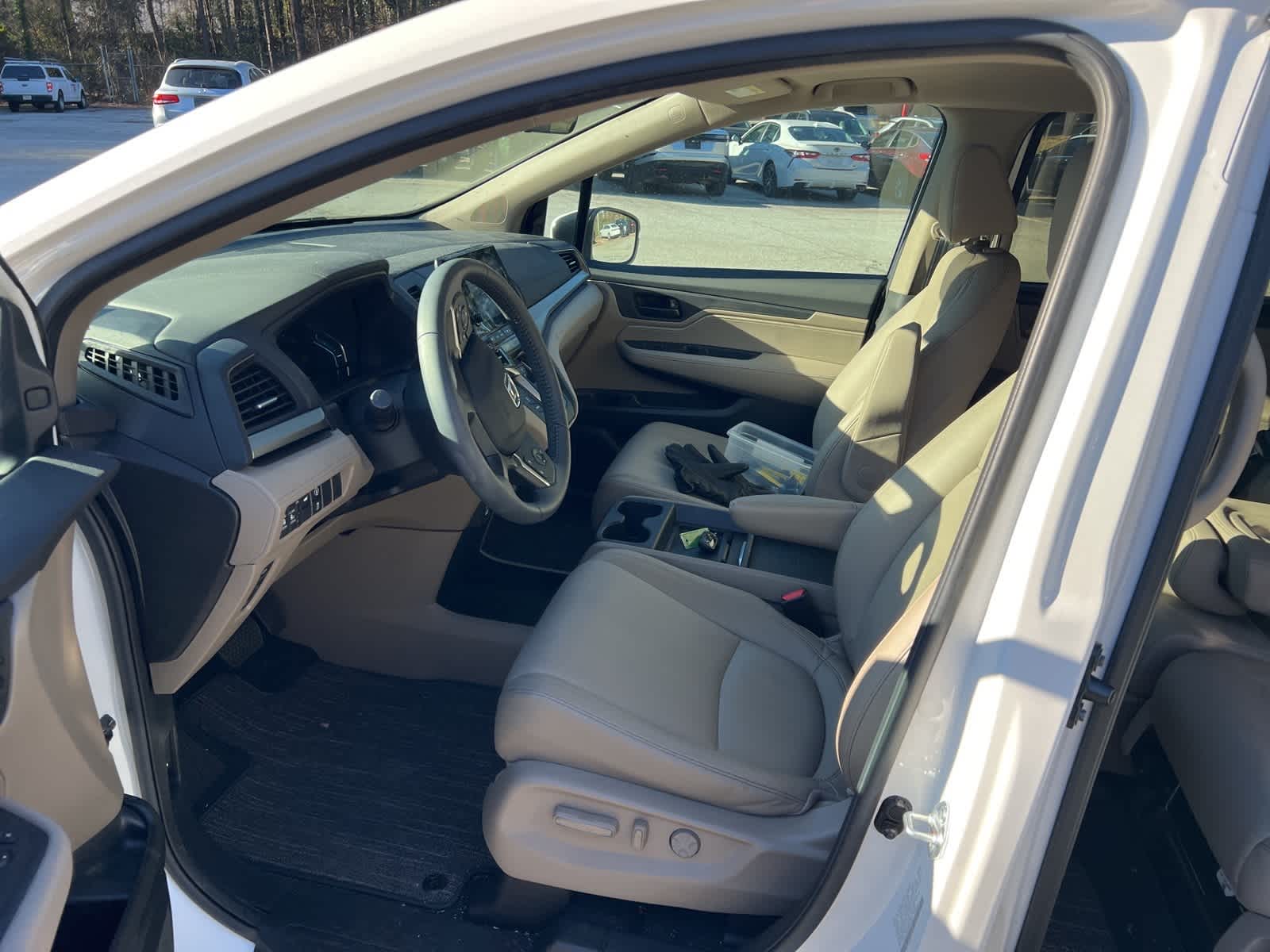 Thumbnail: 2024 Honda Odyssey - 15