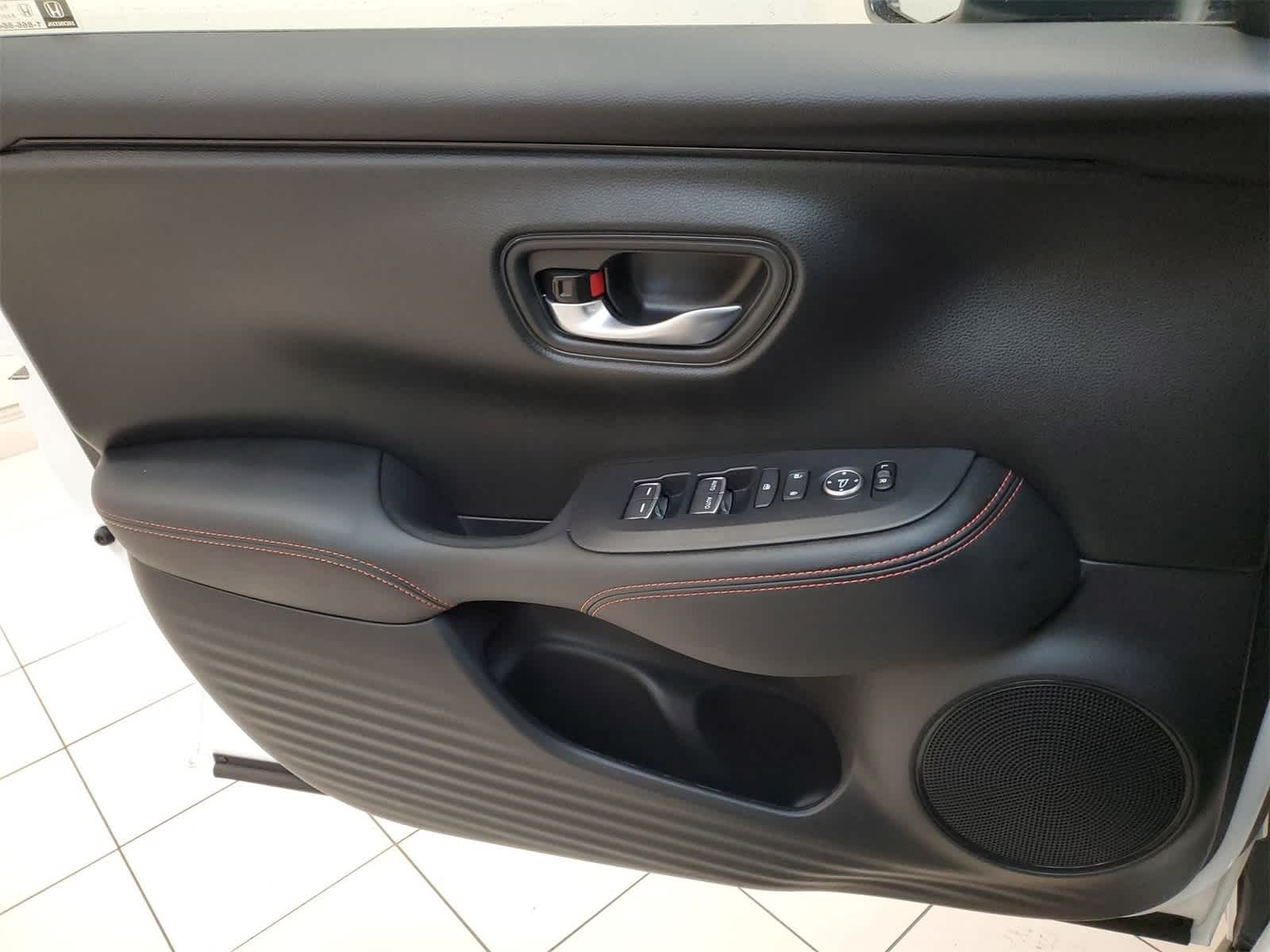 Thumbnail: 2025 Honda HR-V - 15