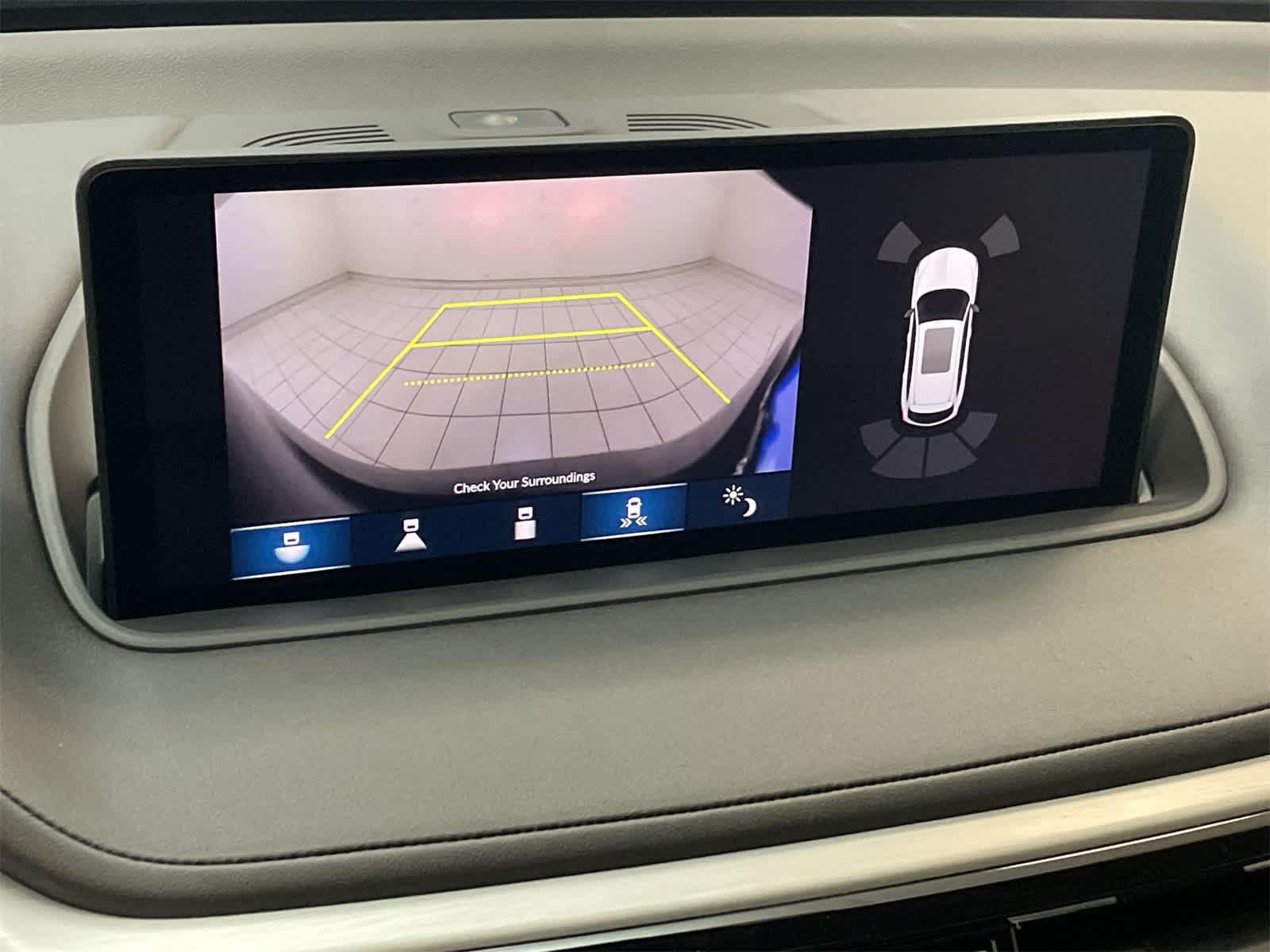 Thumbnail: 2024 Acura MDX - 4