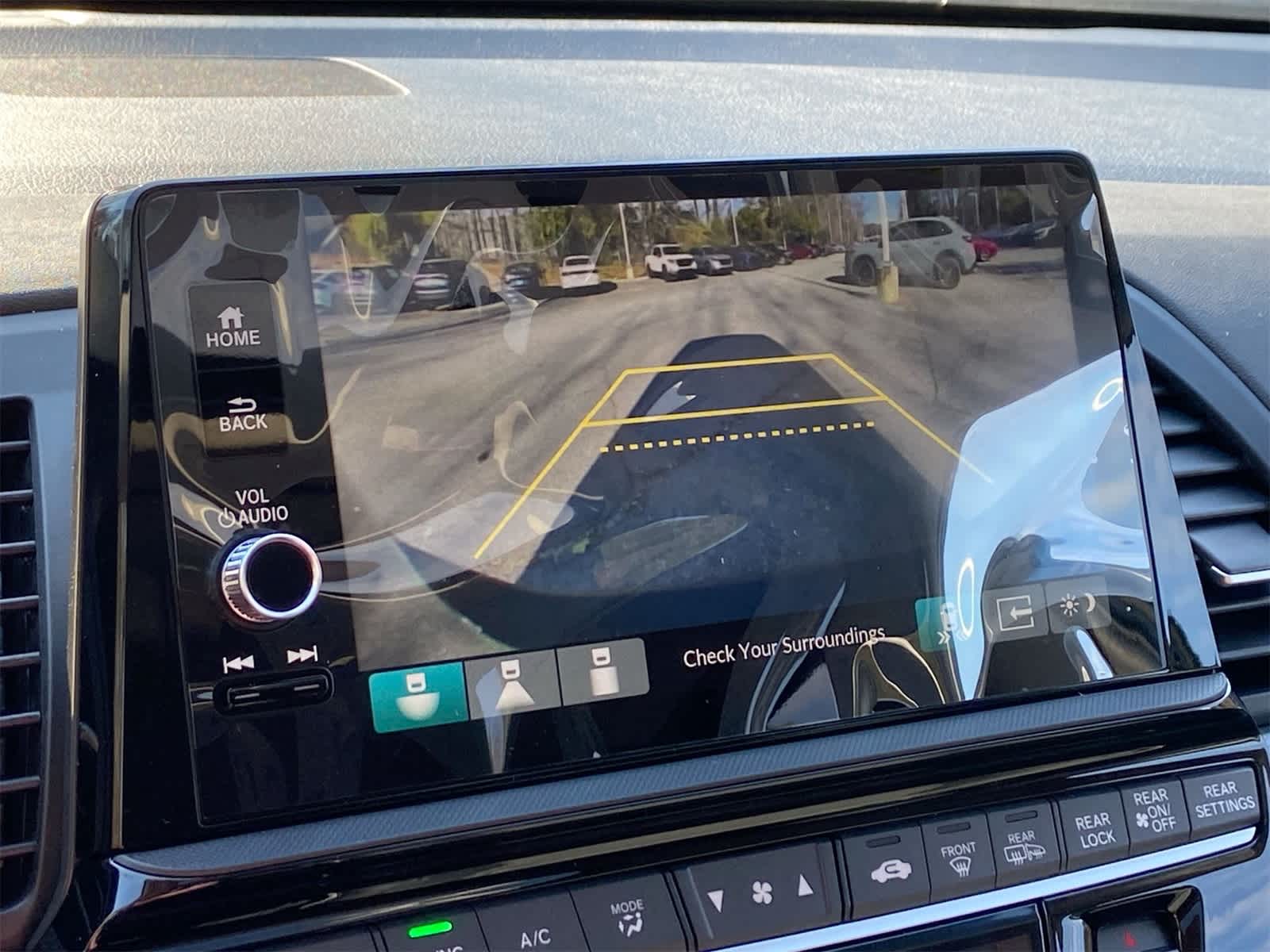 Thumbnail: 2026 Honda Odyssey - 15