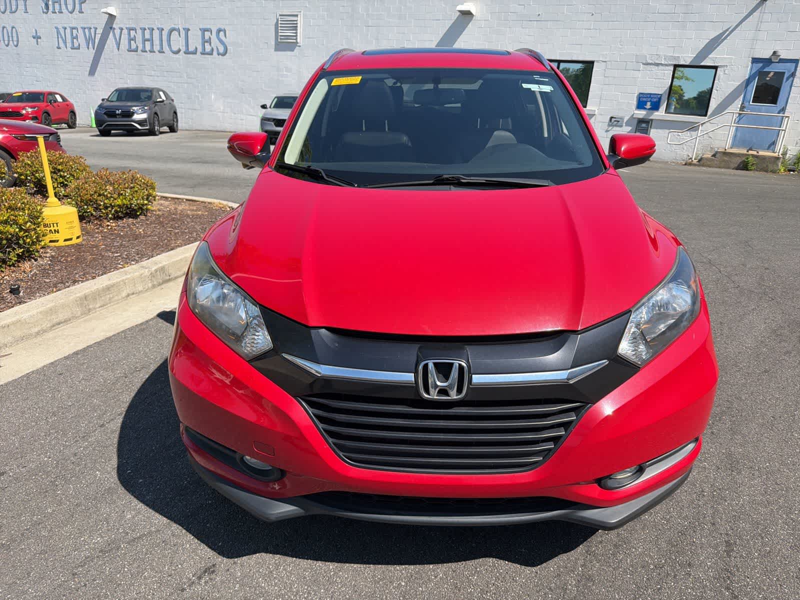 Thumbnail: 2016 Honda HR-V - 14