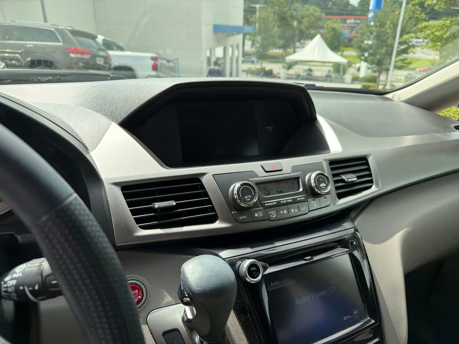 Thumbnail: 2016 Honda Odyssey - 21