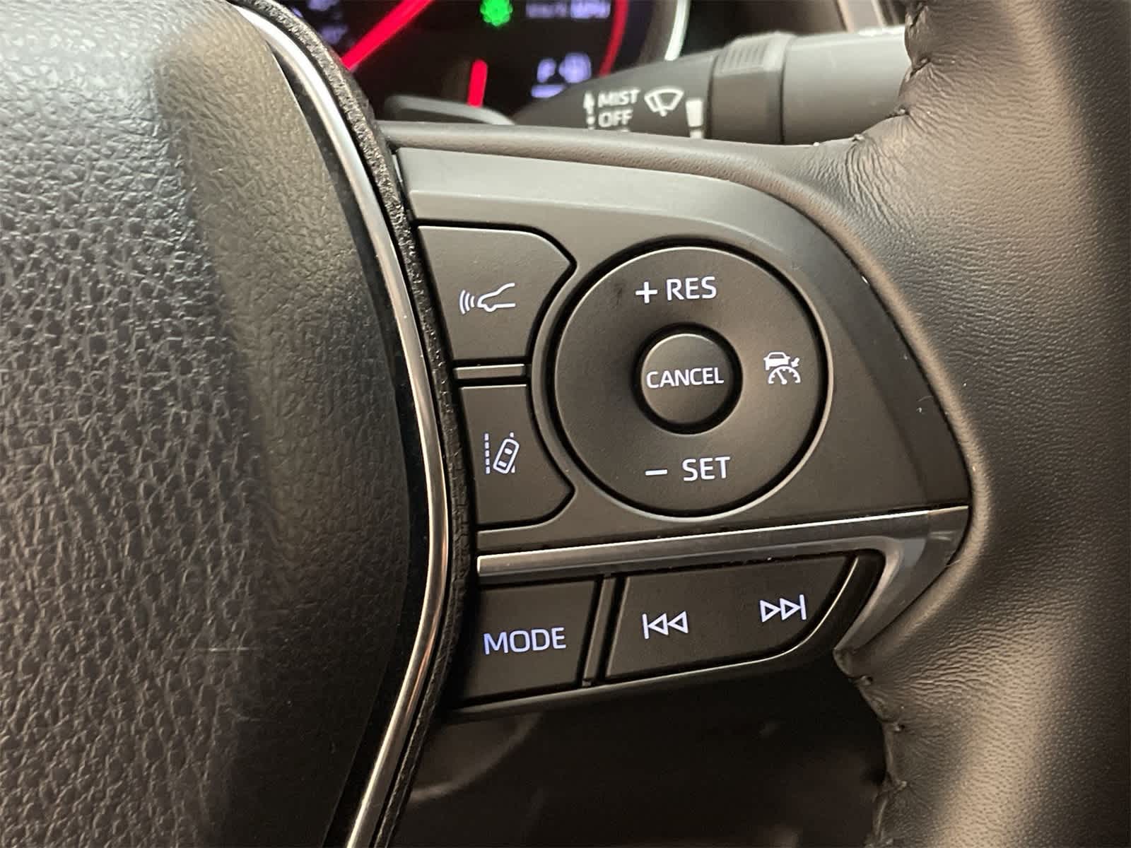 Thumbnail: 2019 Toyota Camry - 12