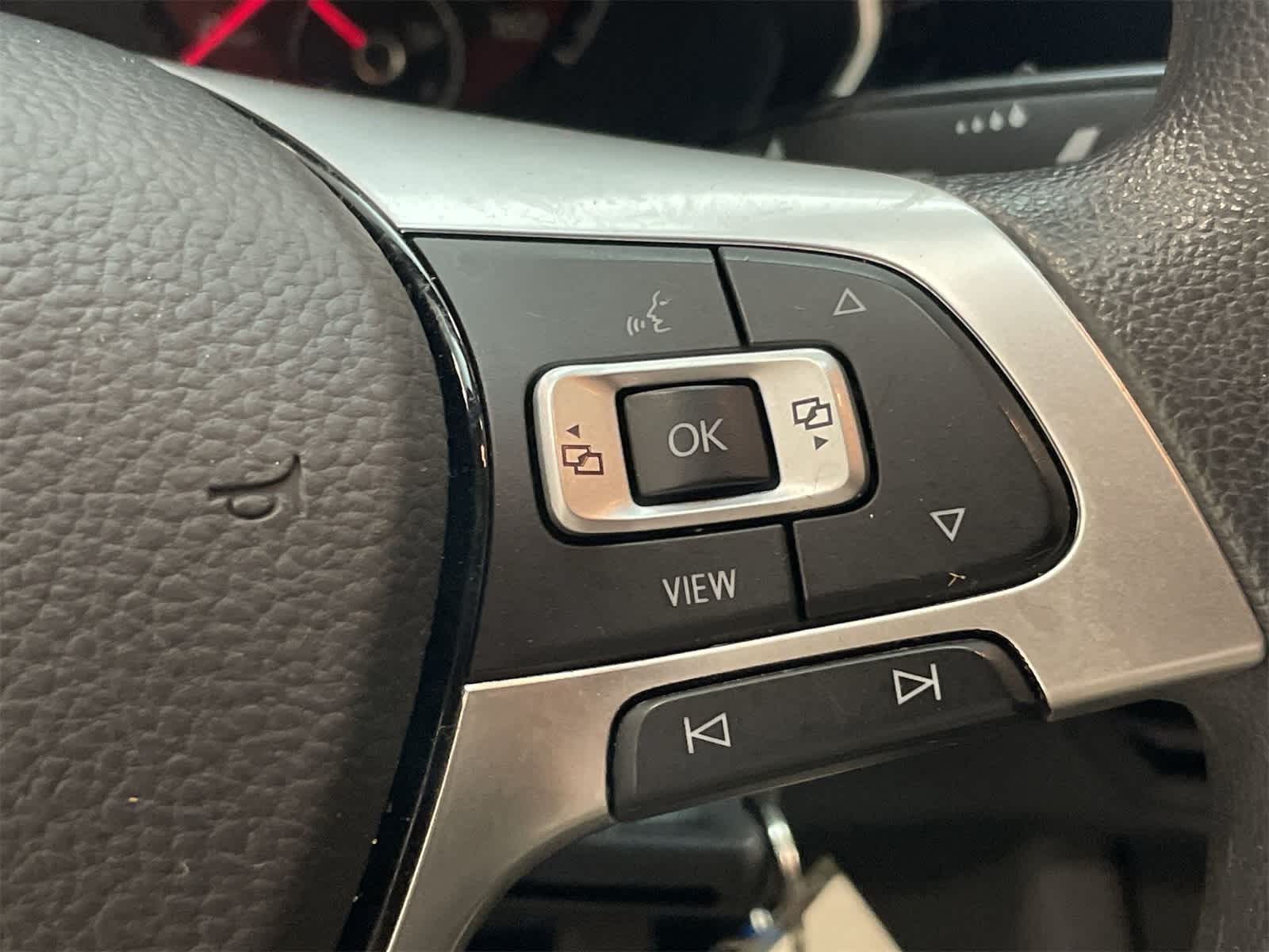 Thumbnail: 2021 Volkswagen Jetta - 9