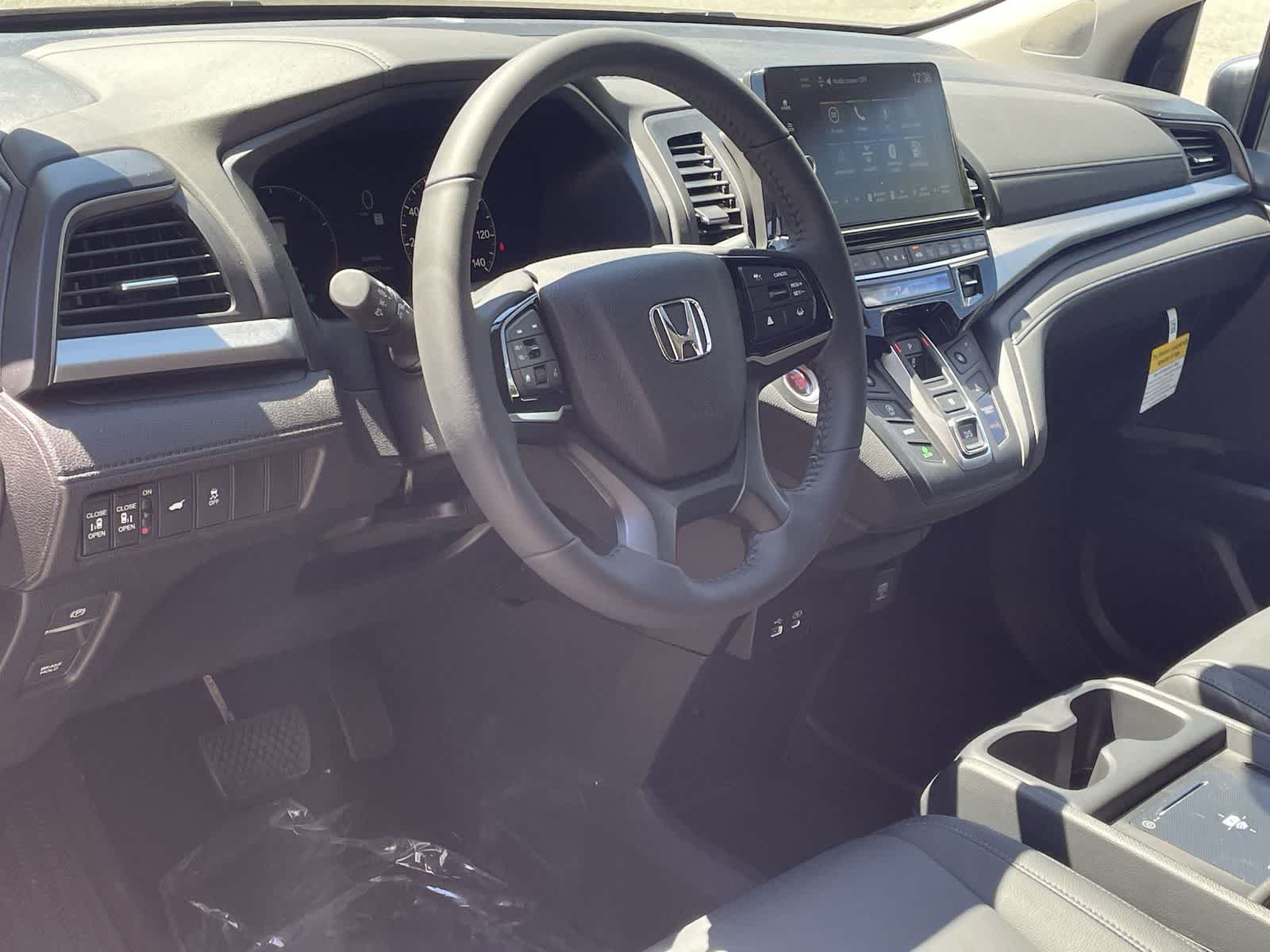 Thumbnail: 2026 Honda Odyssey - 13