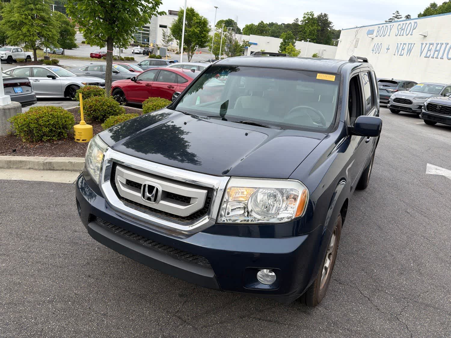 Thumbnail: 2011 Honda Pilot - 3