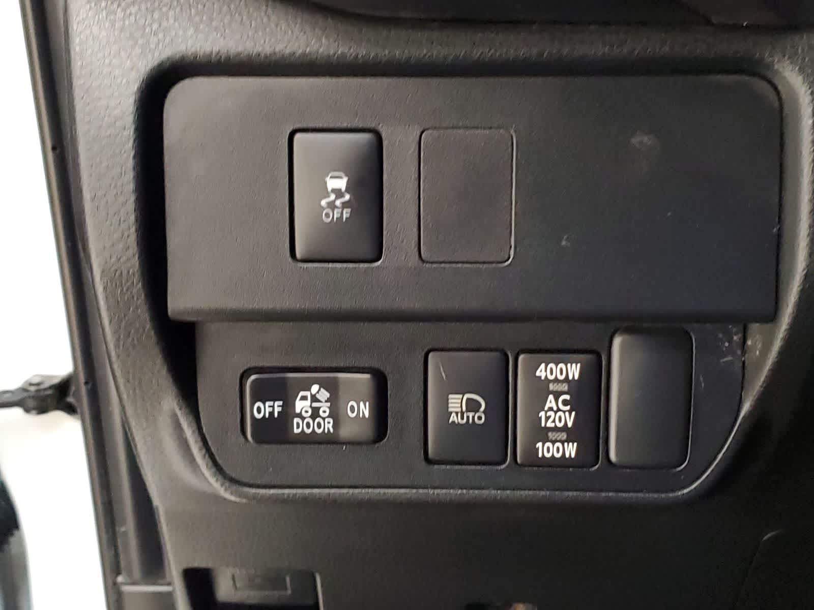 Thumbnail: 2023 Toyota Tacoma - 29