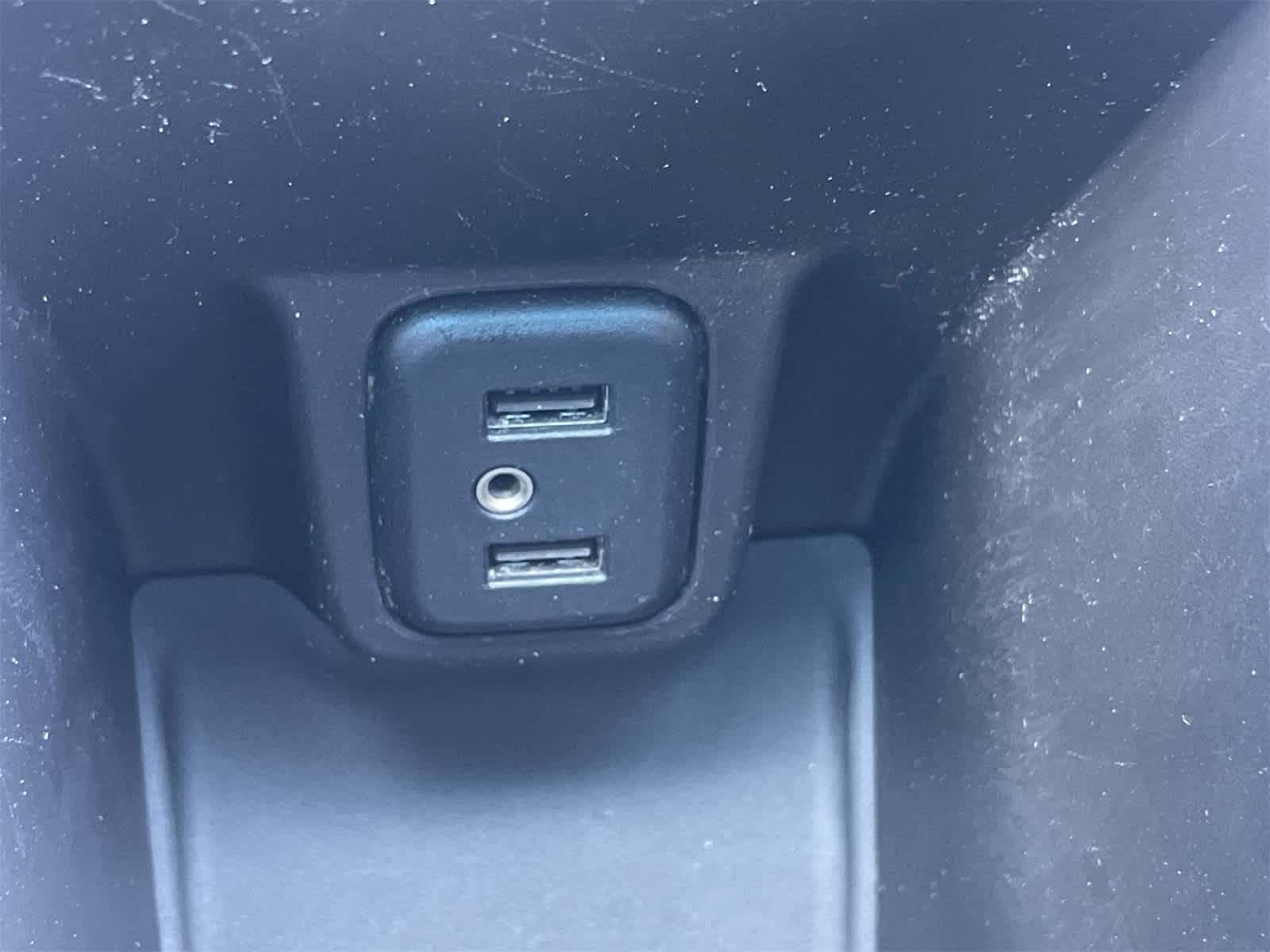 Thumbnail: 2021 Chevrolet Bolt EV - 6