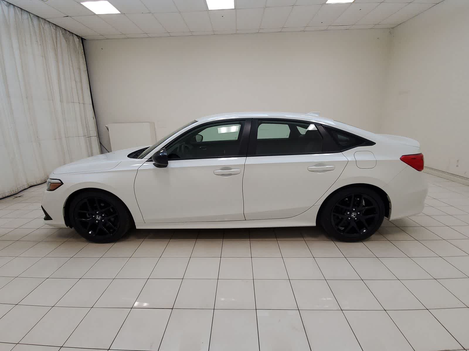 Thumbnail: 2024 Honda Civic - 24