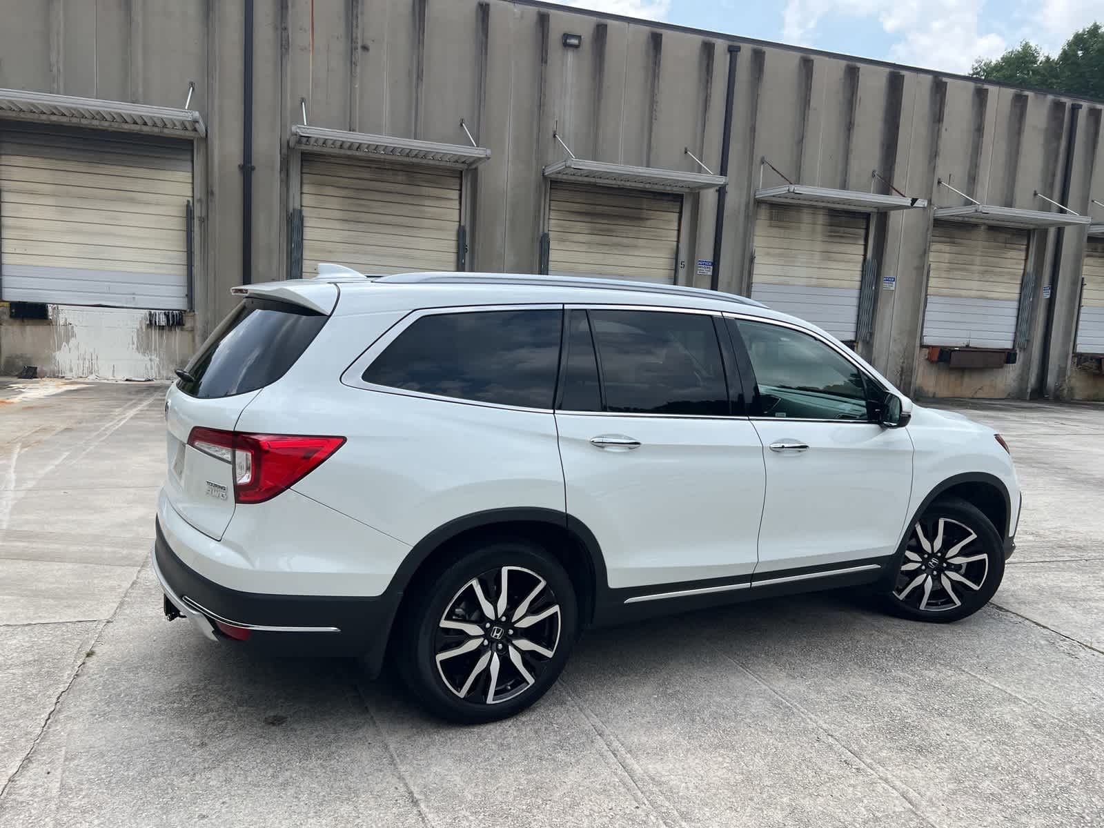 Thumbnail: 2020 Honda Pilot - 11