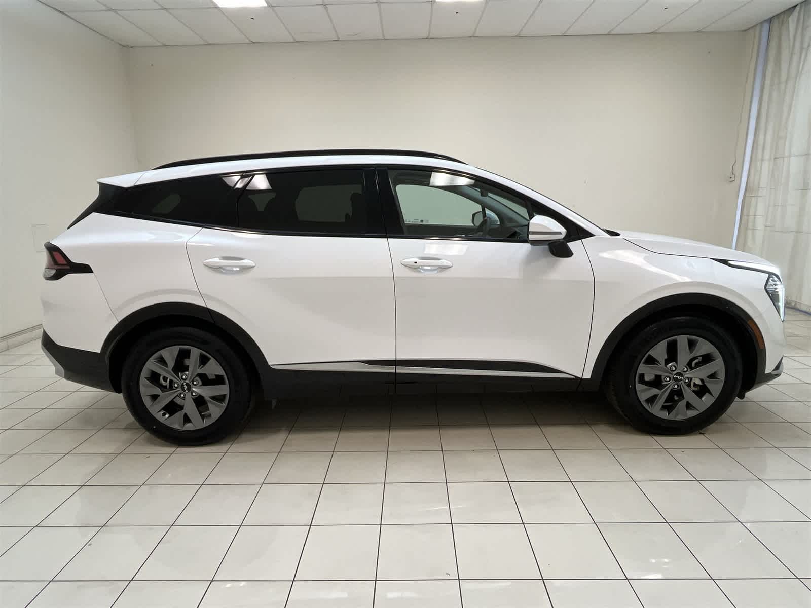 Thumbnail: 2023 Kia Sportage - 29