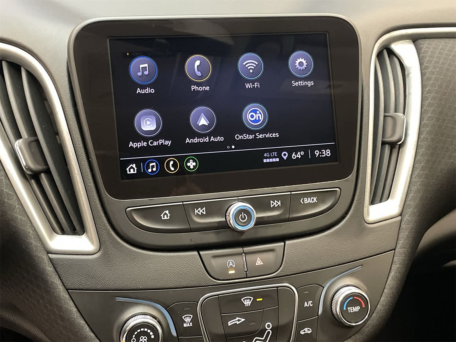 Thumbnail: 2022 Chevrolet Malibu - 4