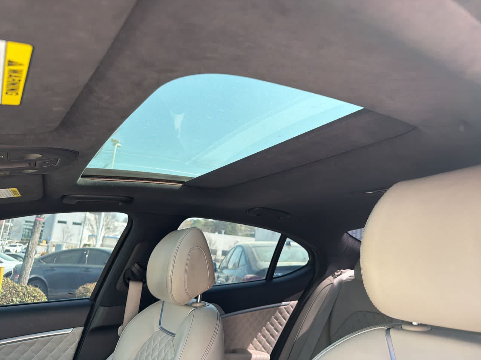 Thumbnail: 2022 Genesis G70 - 19