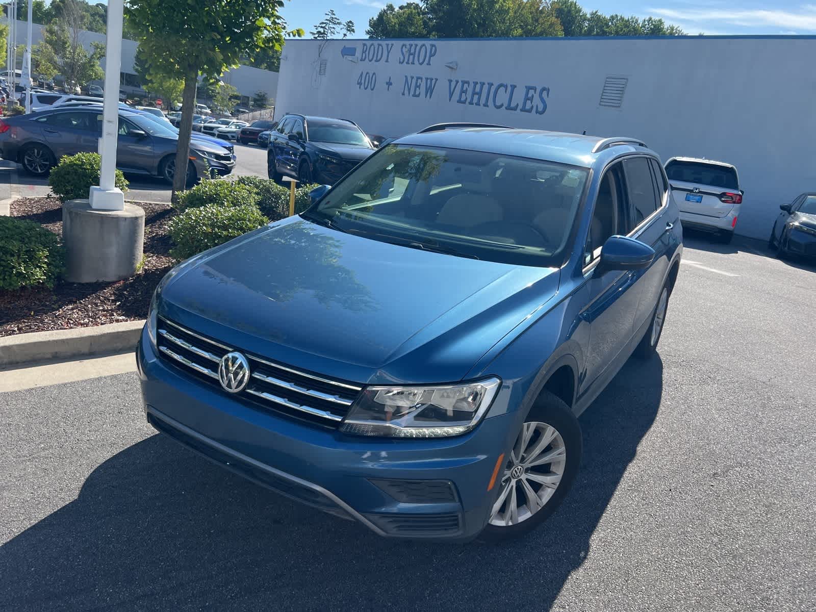 Thumbnail: 2020 Volkswagen Tiguan - 3