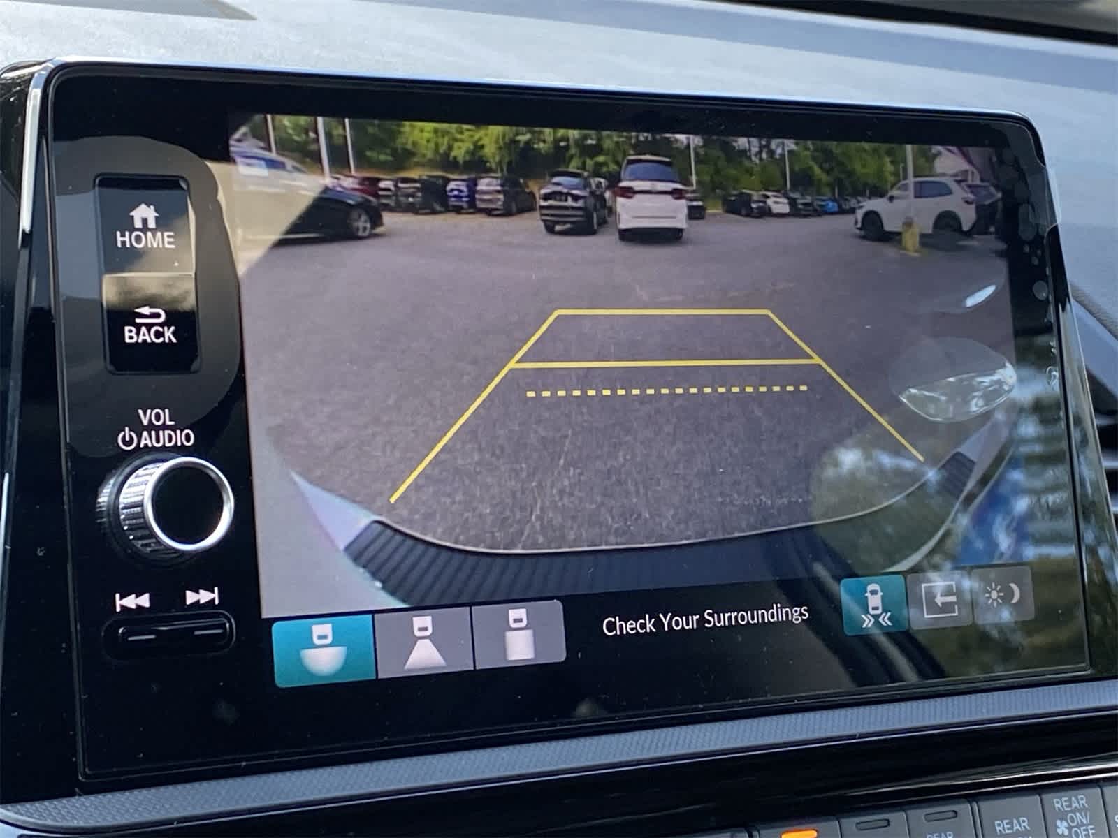 Thumbnail: 2026 Honda Odyssey - 15